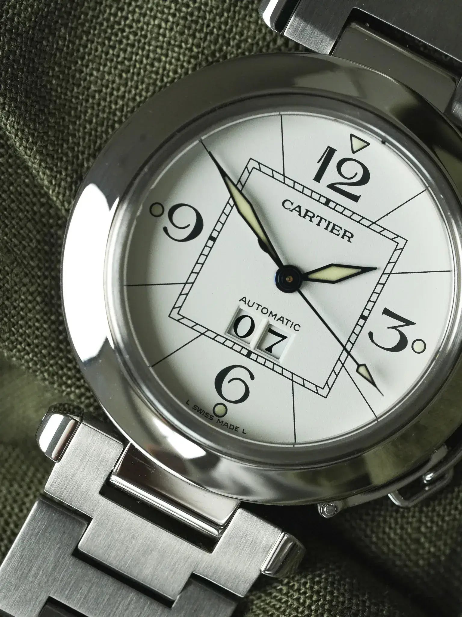 Cartier - Pasha 2475 Grande Date Blanc Acier 35mm - 2000s - Atelier Victor