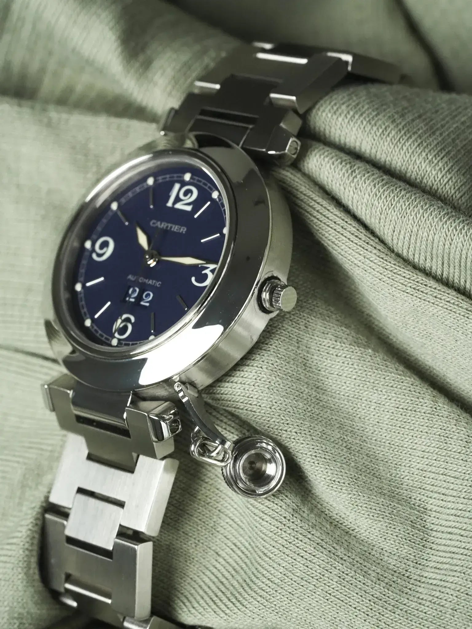 Cartier - Pasha 2475 Grande Date Bleu Acier 35mm - 2000s - Atelier Victor