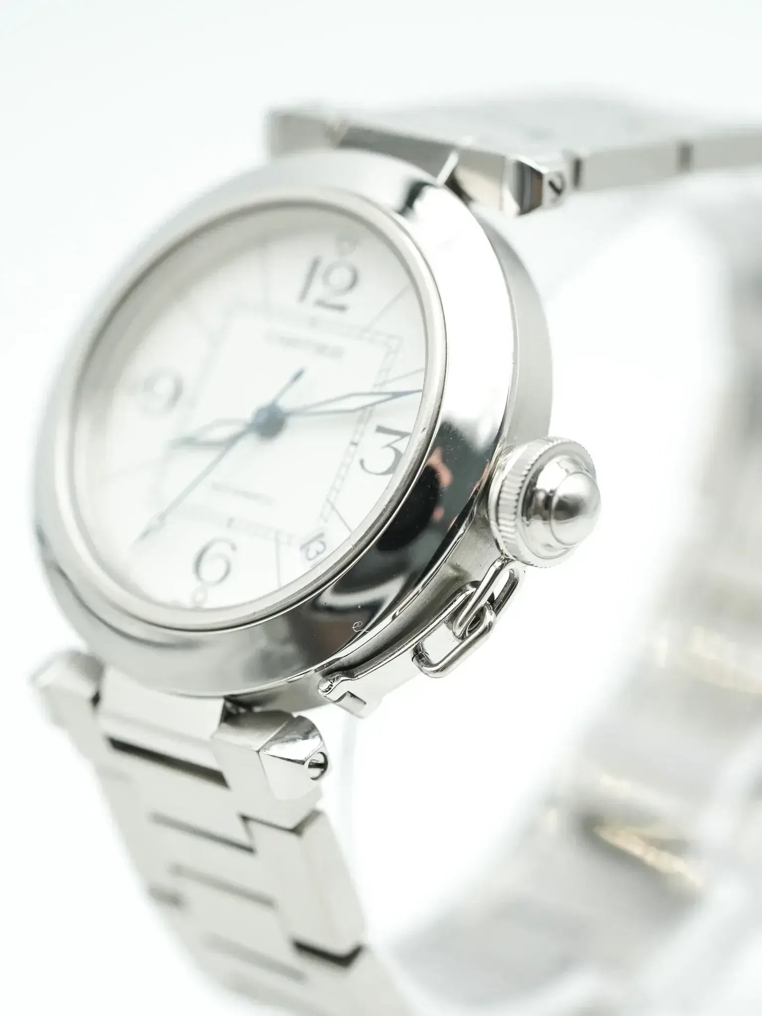 Cartier - Pasha Date 35mm Cadran blanc - 2000s - Atelier Victor