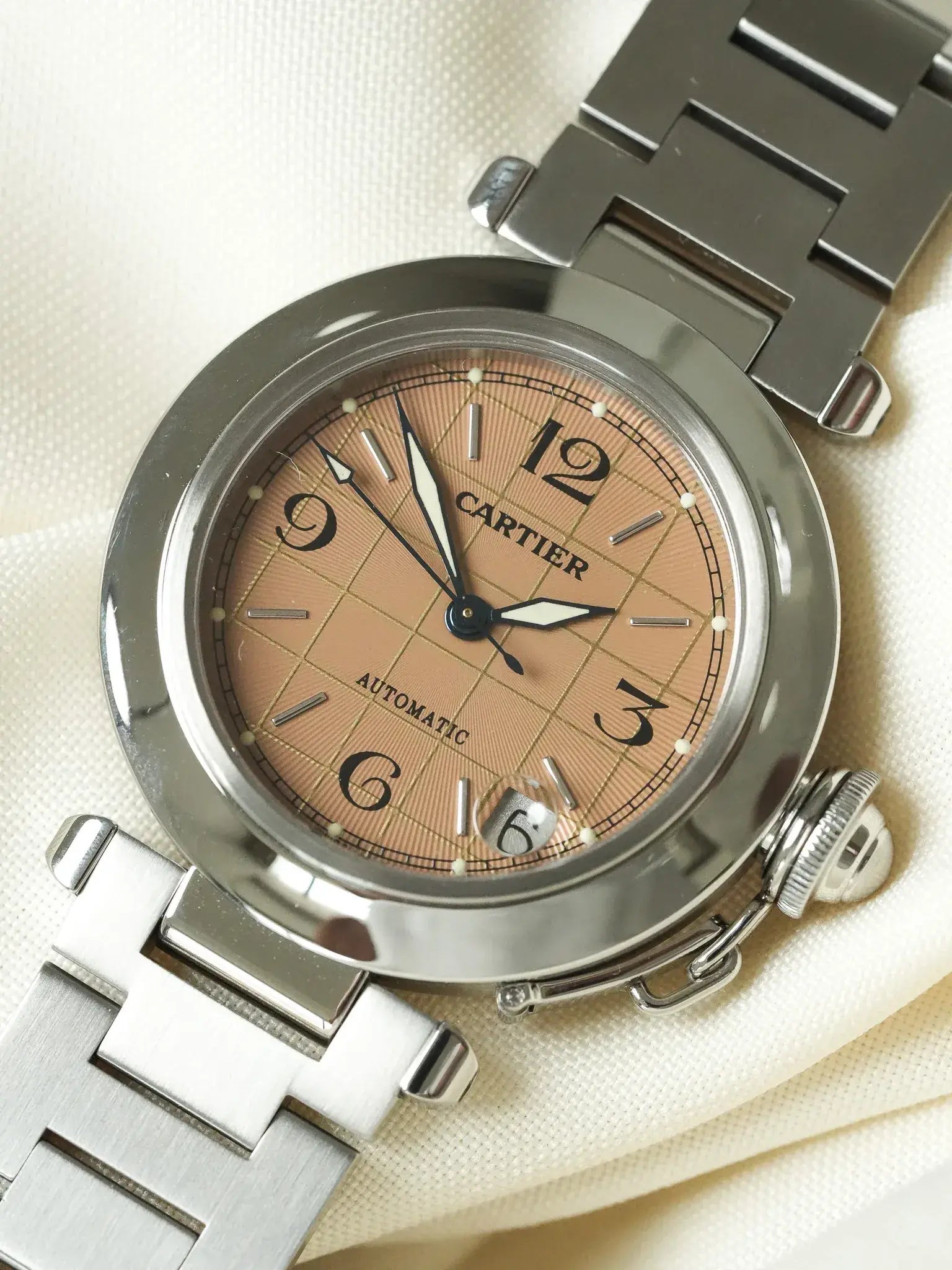 Cartier - Pasha Date 35mm Cadran Saumon - 2000s - Atelier Victor