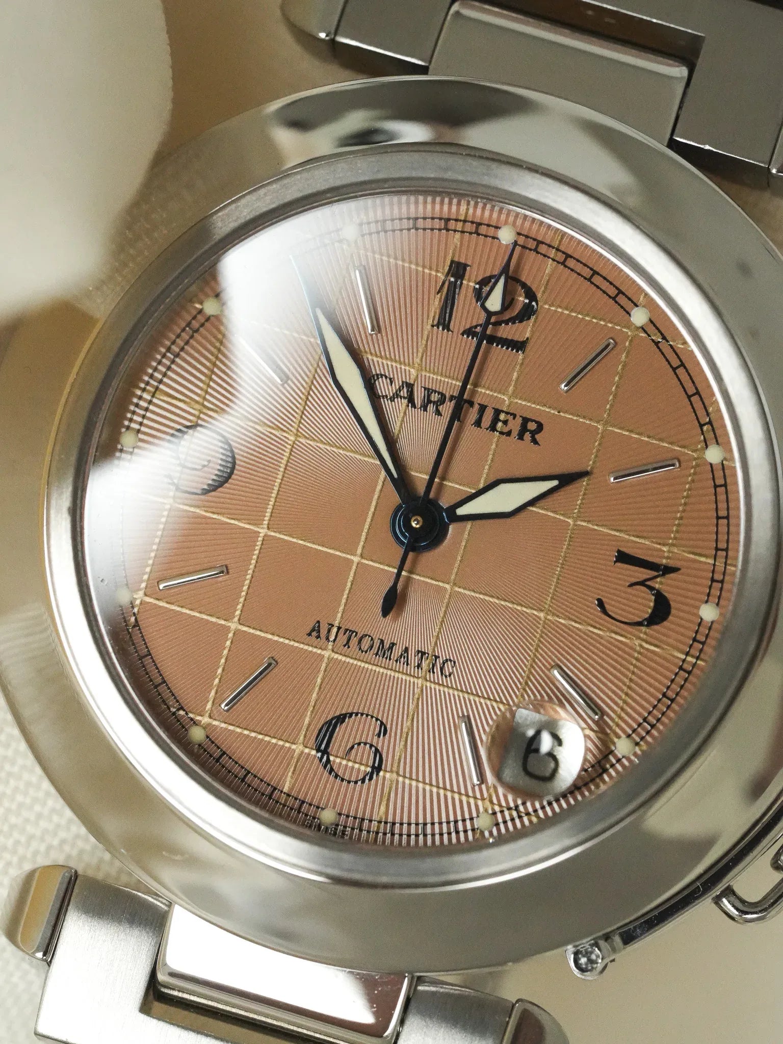 Cartier - Pasha Date 35mm Cadran Saumon - 2000s - Atelier Victor
