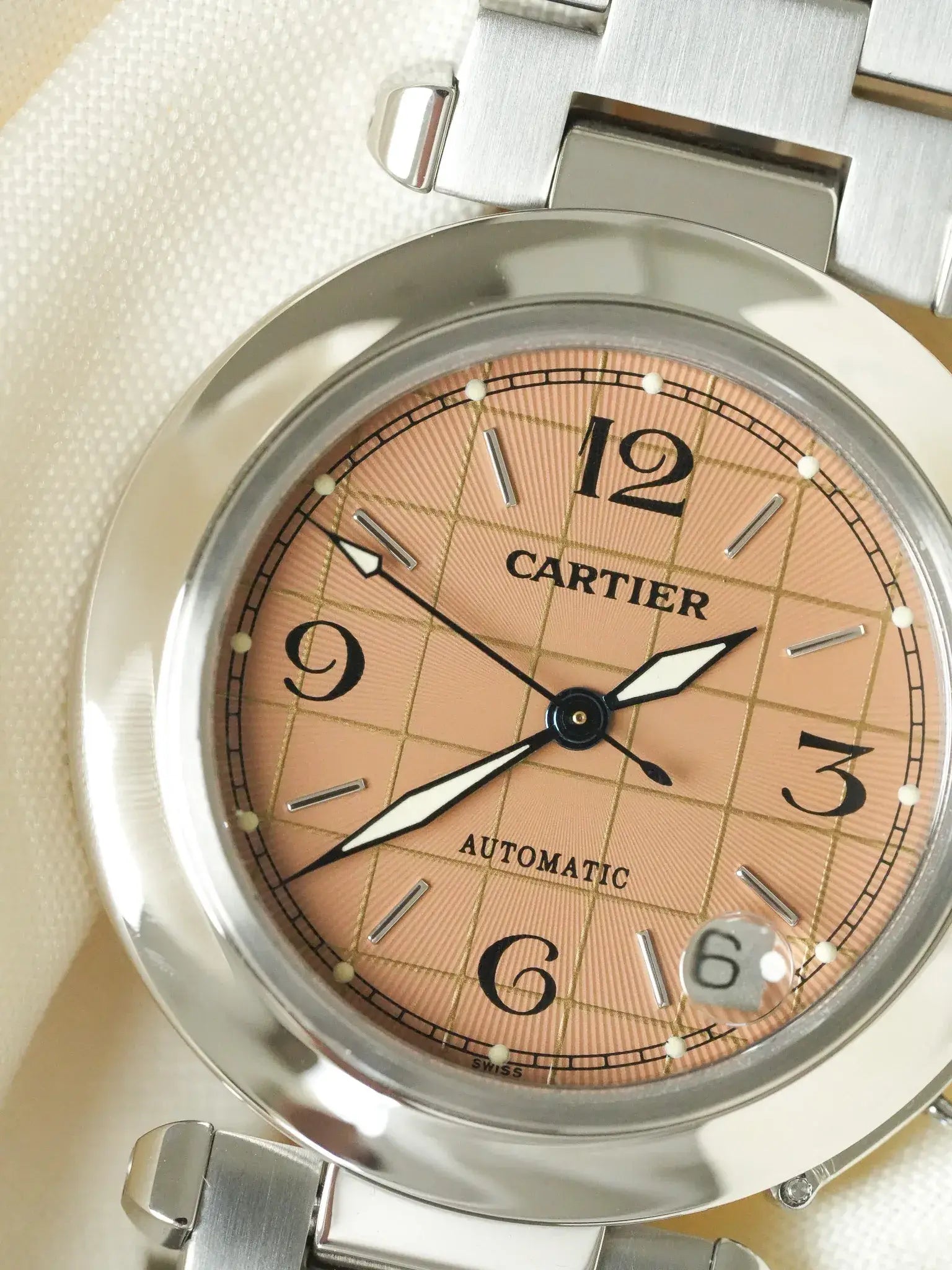 Cartier - Pasha Date 35mm Cadran Saumon - 2000s - Atelier Victor