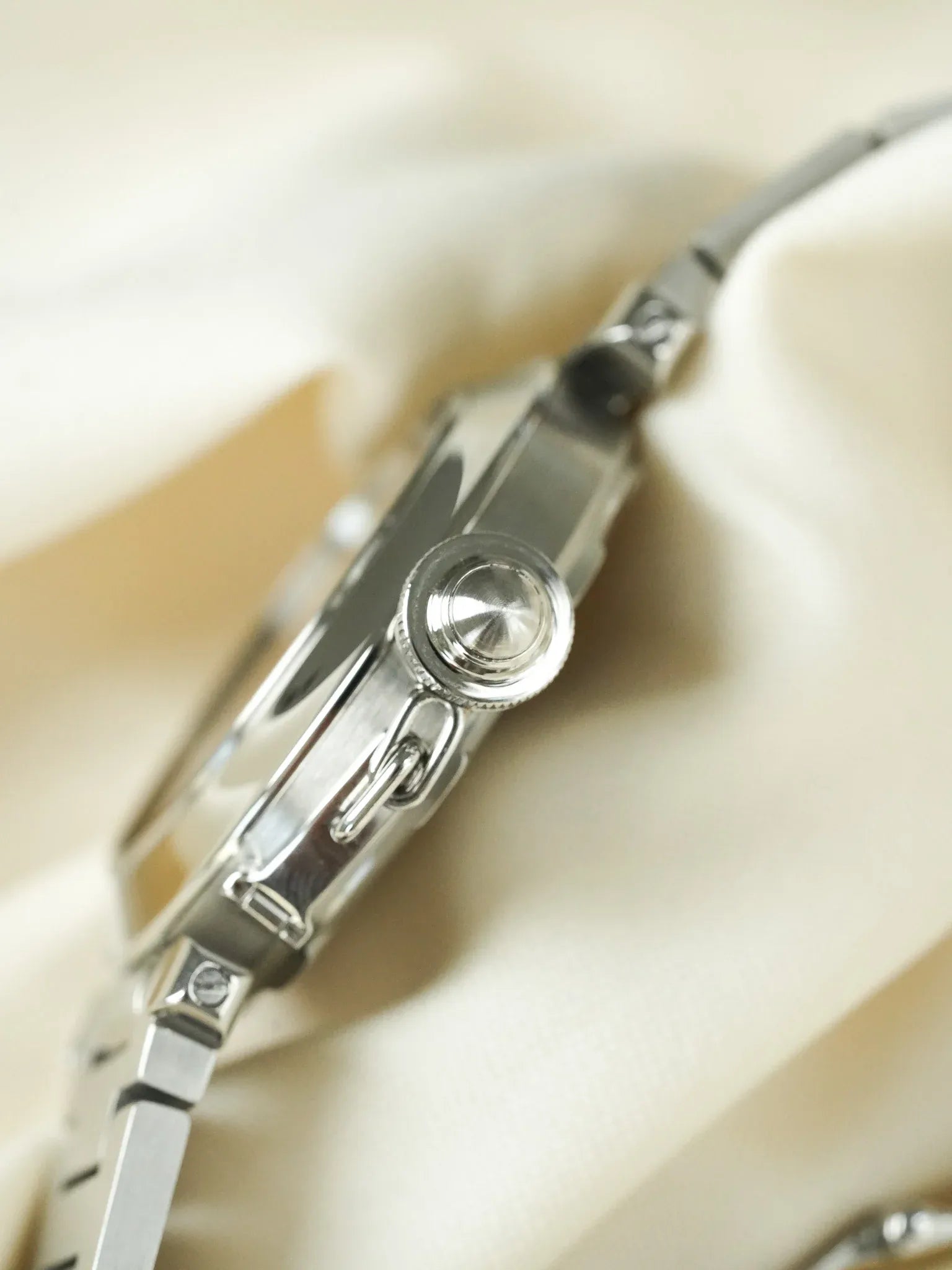 Cartier - Pasha Date 35mm Cadran Saumon - 2000s - Atelier Victor