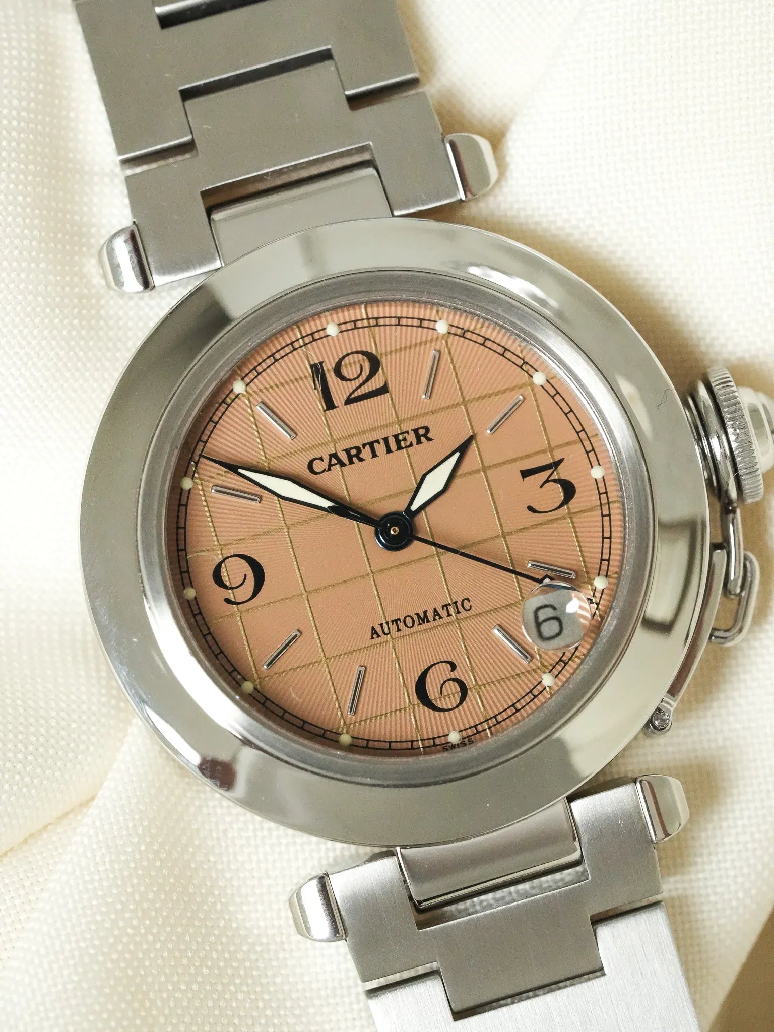 Cartier - Pasha Date 35mm Cadran Saumon - 2000s - Atelier Victor