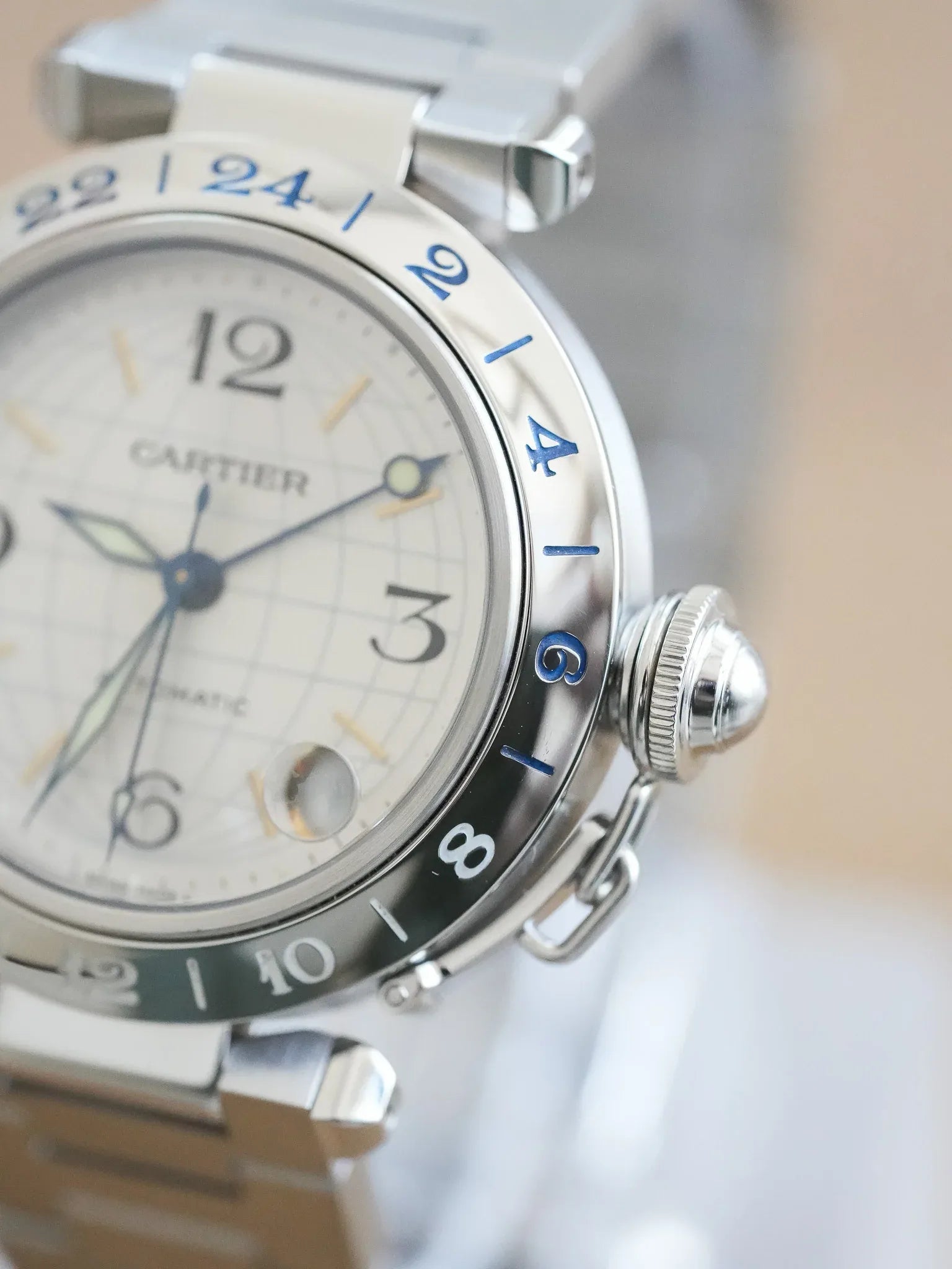Cartier - Pasha GMT 35mm Cadran Argent - 2000s - Atelier Victor - Vintage Shop