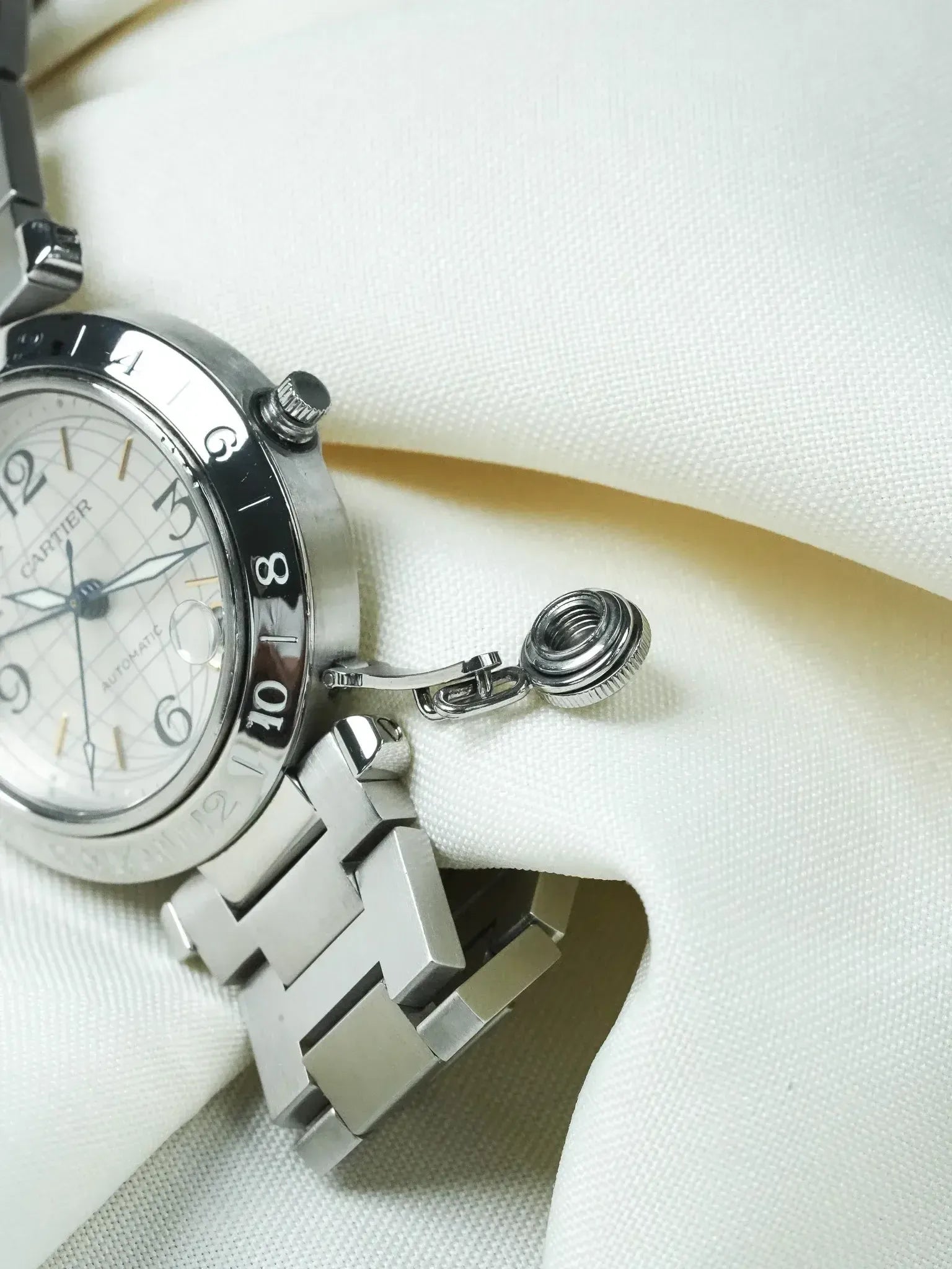 Cartier - Pasha GMT 35mm 银色表盘 顶级状态 - 2000年代