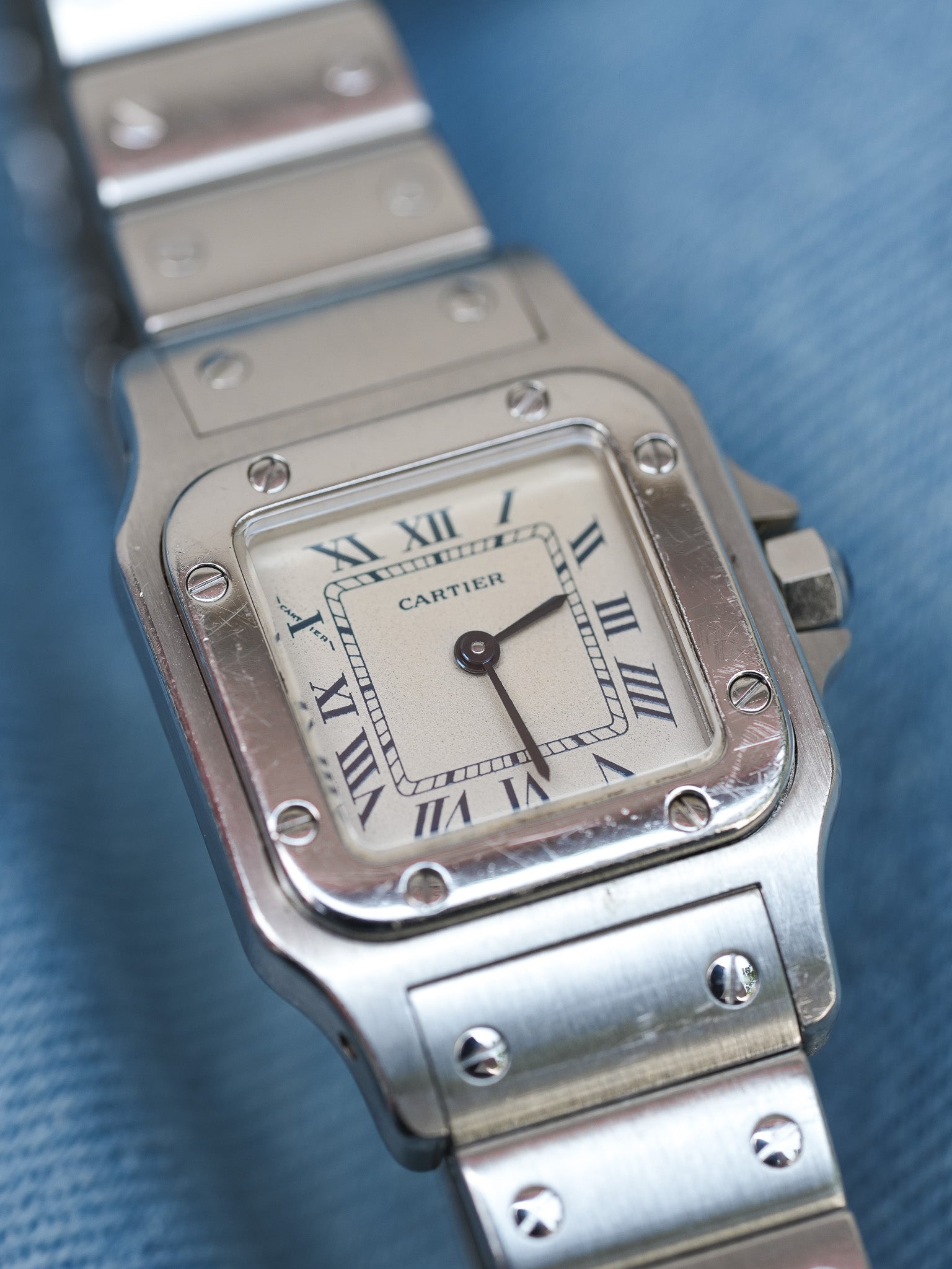 Cartier - Santos Galbée 9057 acier index bleu - 1990s - Atelier Victor - Vintage Shop