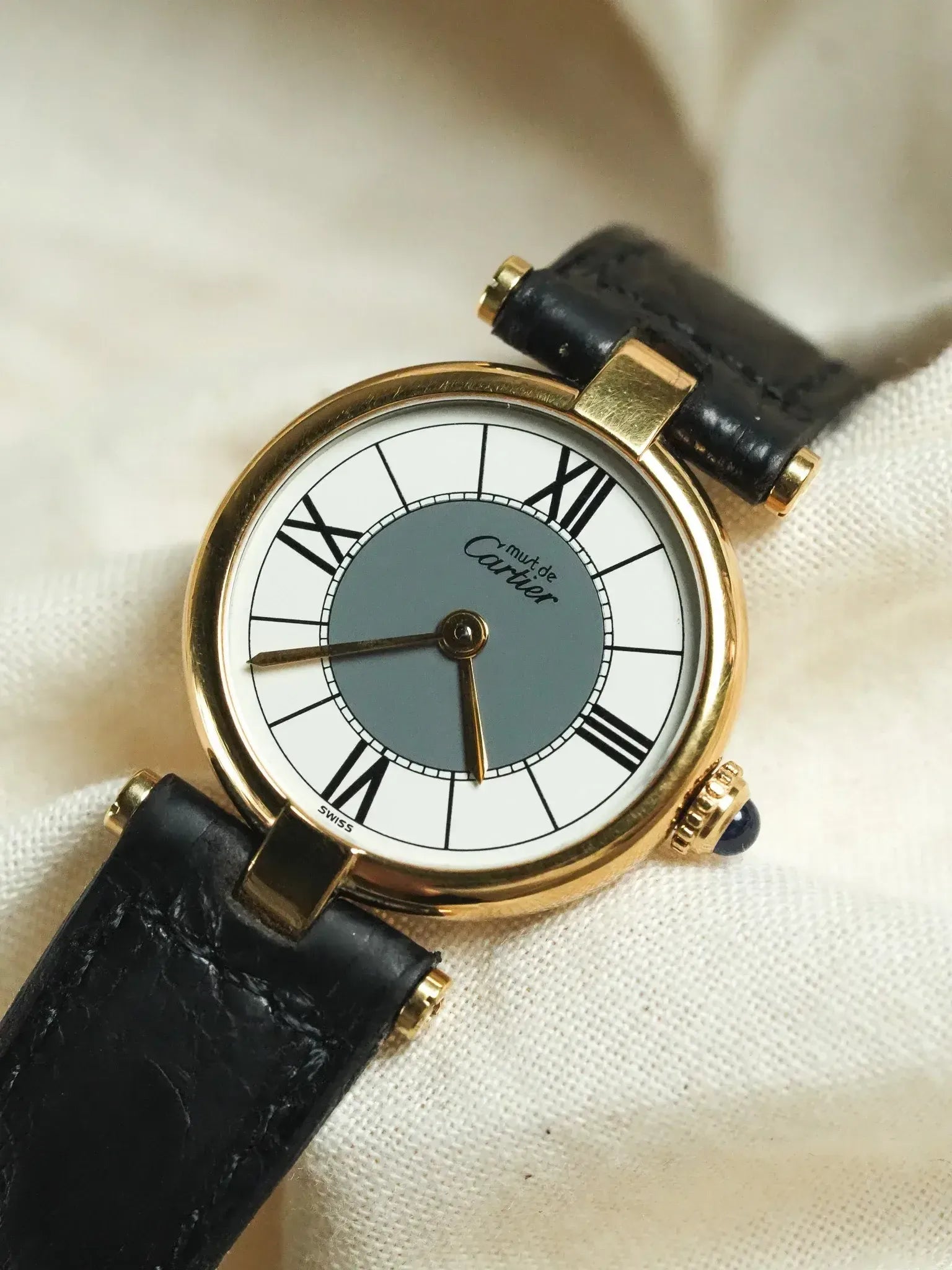 Cartier - Vendôme 590004 Must Vermeil Cadran Blanc Gris Boucle déployante - 1990s - Atelier Victor