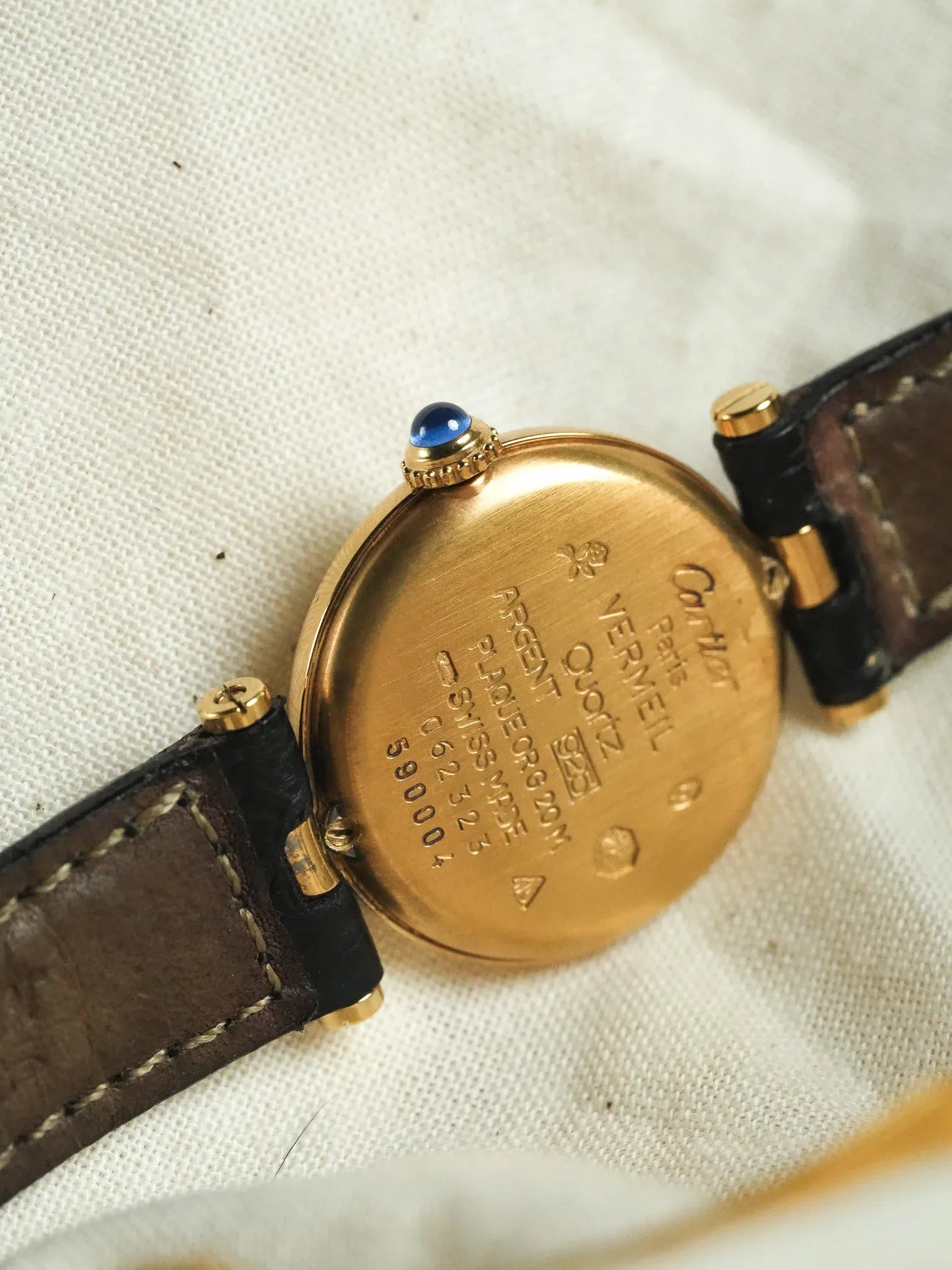 Cartier - Vendôme 590004 Must Vermeil Cadran Blanc Gris Boucle déployante - 1990s - Atelier Victor - Vintage Shop