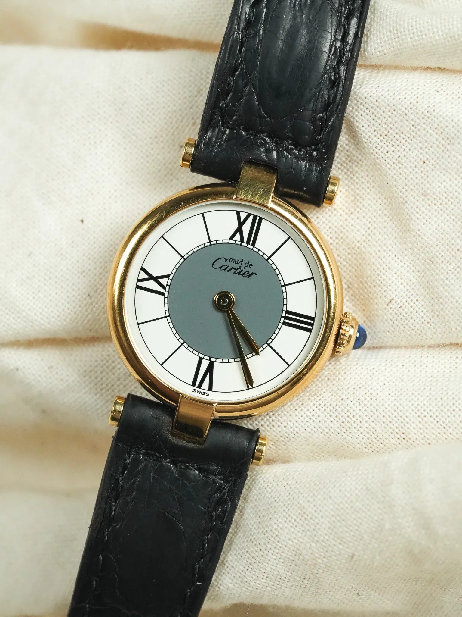 Cartier - Vendôme 590004 Must Vermeil Cadran Blanc Gris Boucle déployante - 1990s - Atelier Victor - Vintage Shop