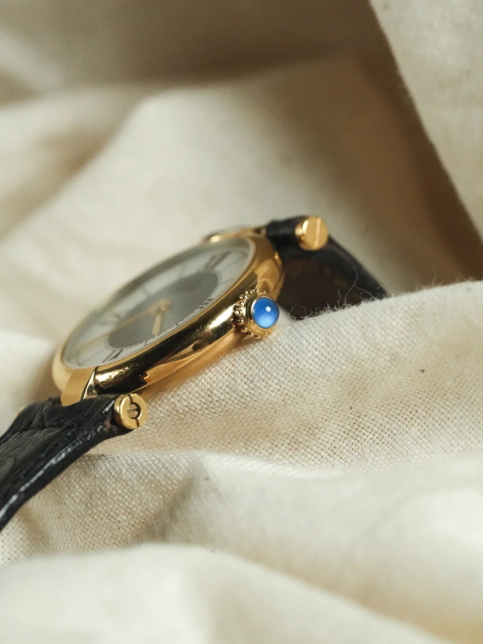 Cartier - Vendôme 590004 Must Vermeil Cadran Blanc Gris Boucle déployante - 1990s - Atelier Victor - Vintage Shop