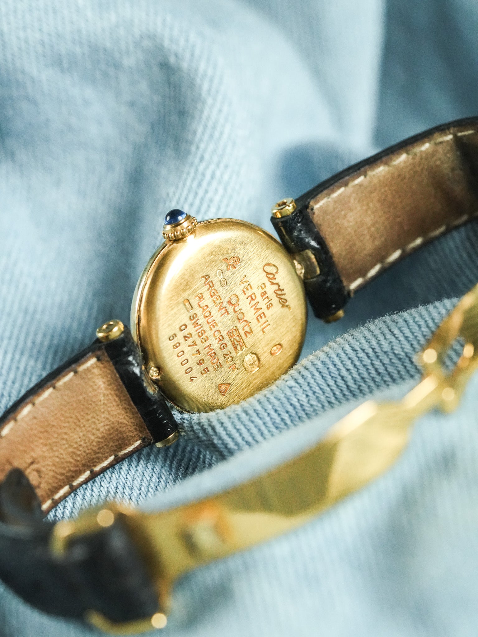 Cartier - Vendôme Must Vermeil Arabes Boucle déployante - 1990s - Atelier Victor - Vintage Shop