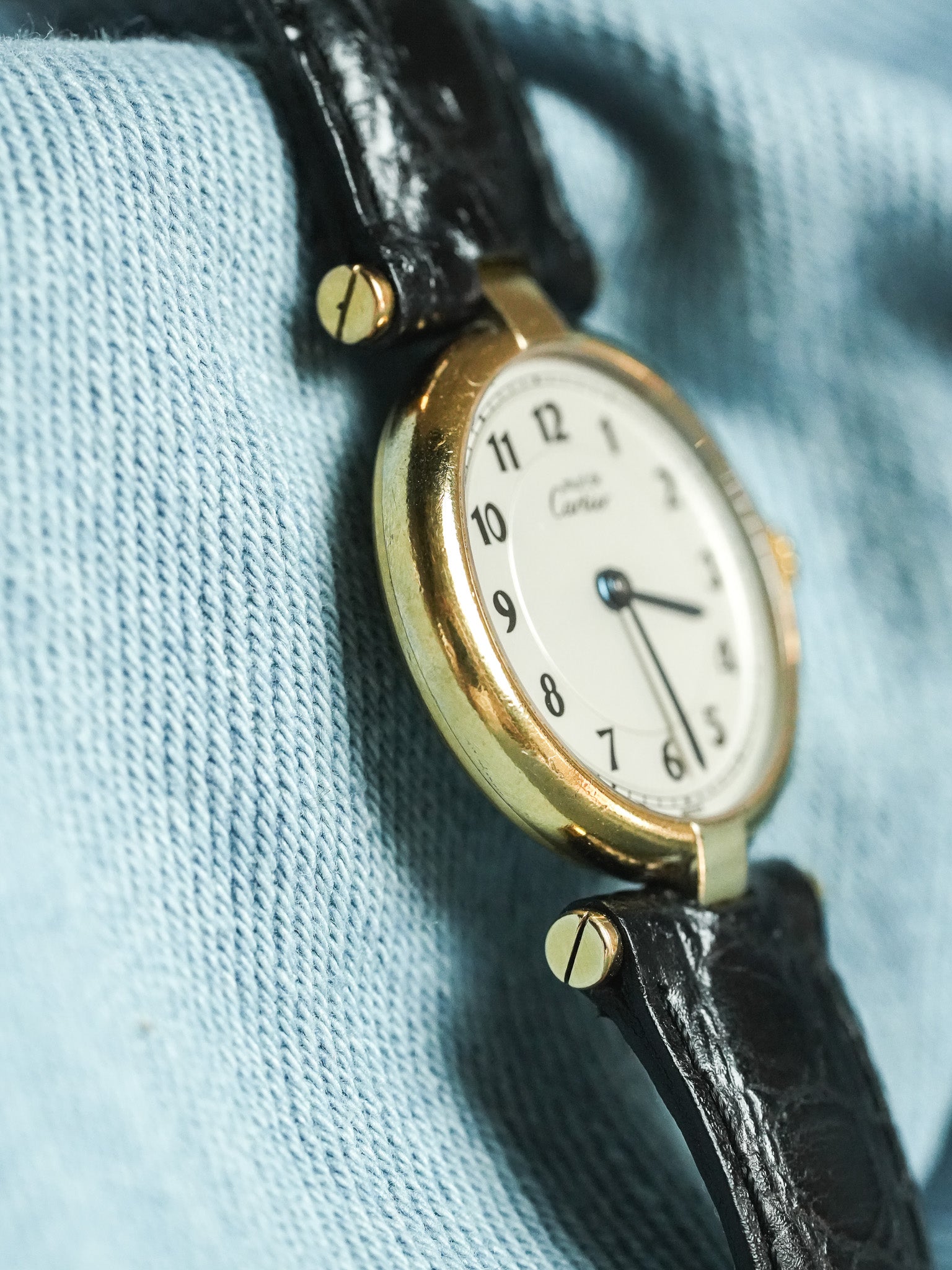 Cartier - Vendôme Must Vermeil Arabes Boucle déployante - 1990s - Atelier Victor - Vintage Shop