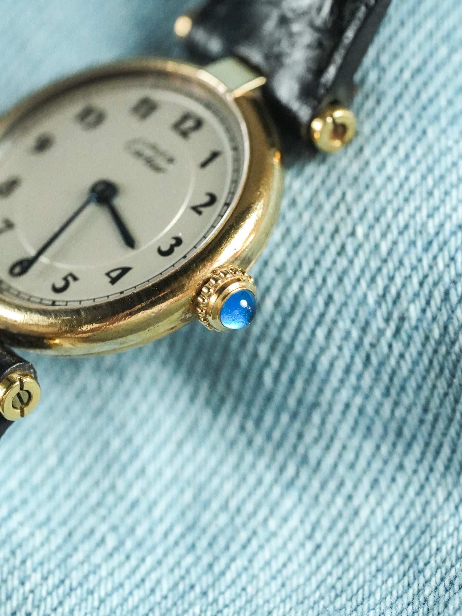 Cartier - Vendôme Must Vermeil Arabes Boucle déployante - 1990s - Atelier Victor - Vintage Shop