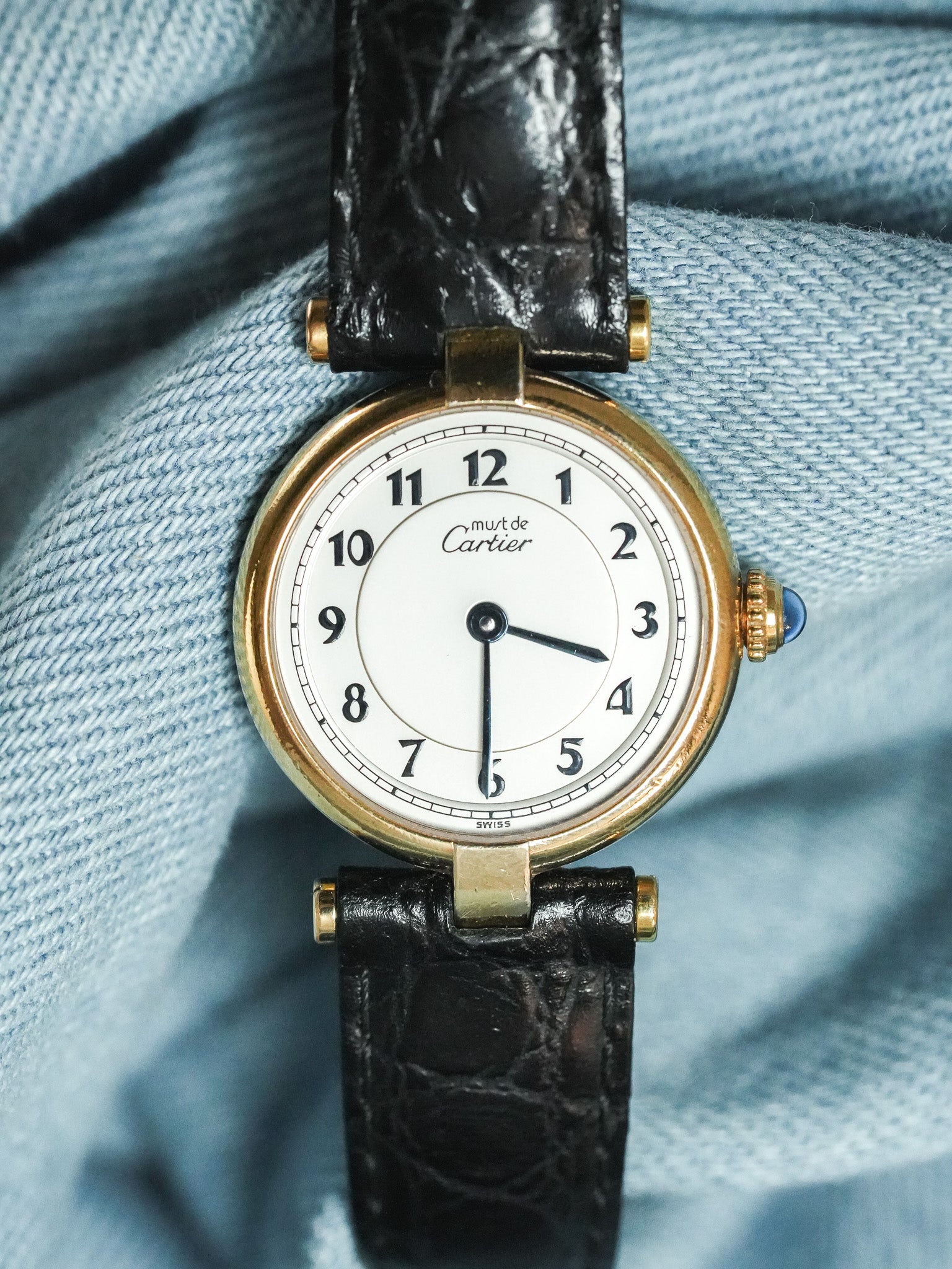 Cartier - Vendôme Must Vermeil Arabes Boucle déployante - 1990s - Atelier Victor - Vintage Shop