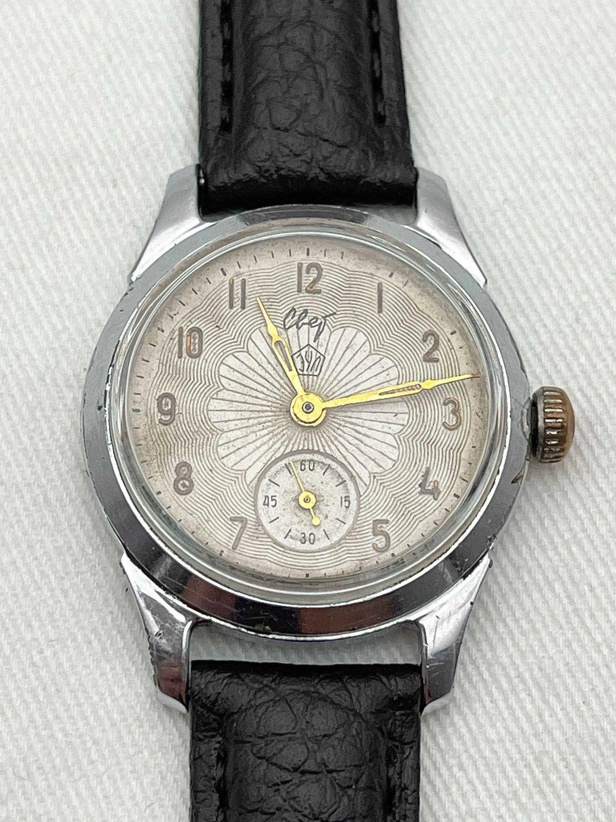 CBET - Petite Seconde Cadran guilloché - 1960s - Atelier Victor - Vintage Shop