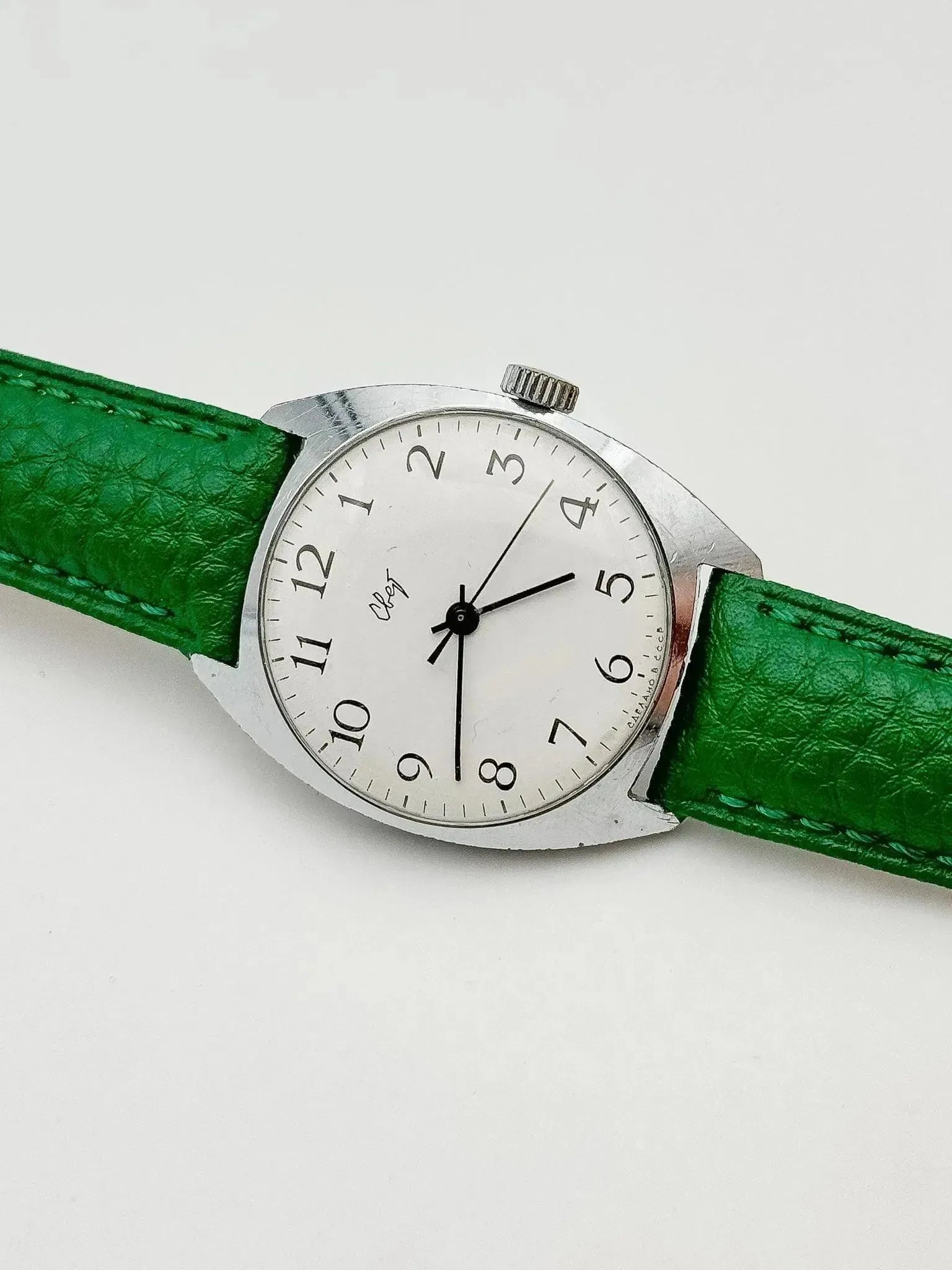 CBET - Tonneau Blanc Acier Chiffres Arabes - 1970s - Atelier Victor