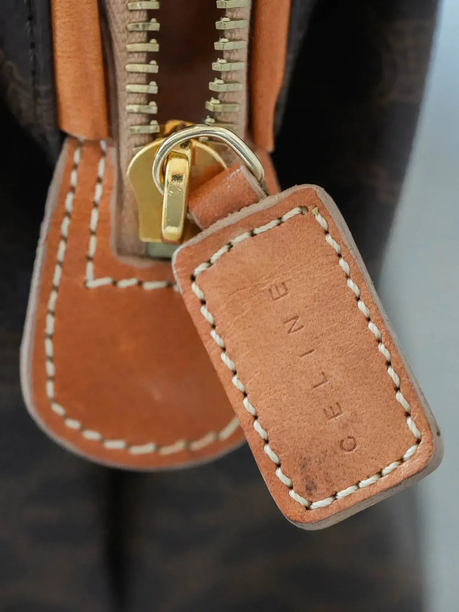 Celine - Pochette Logo Cuir Horizontale - Atelier Victor