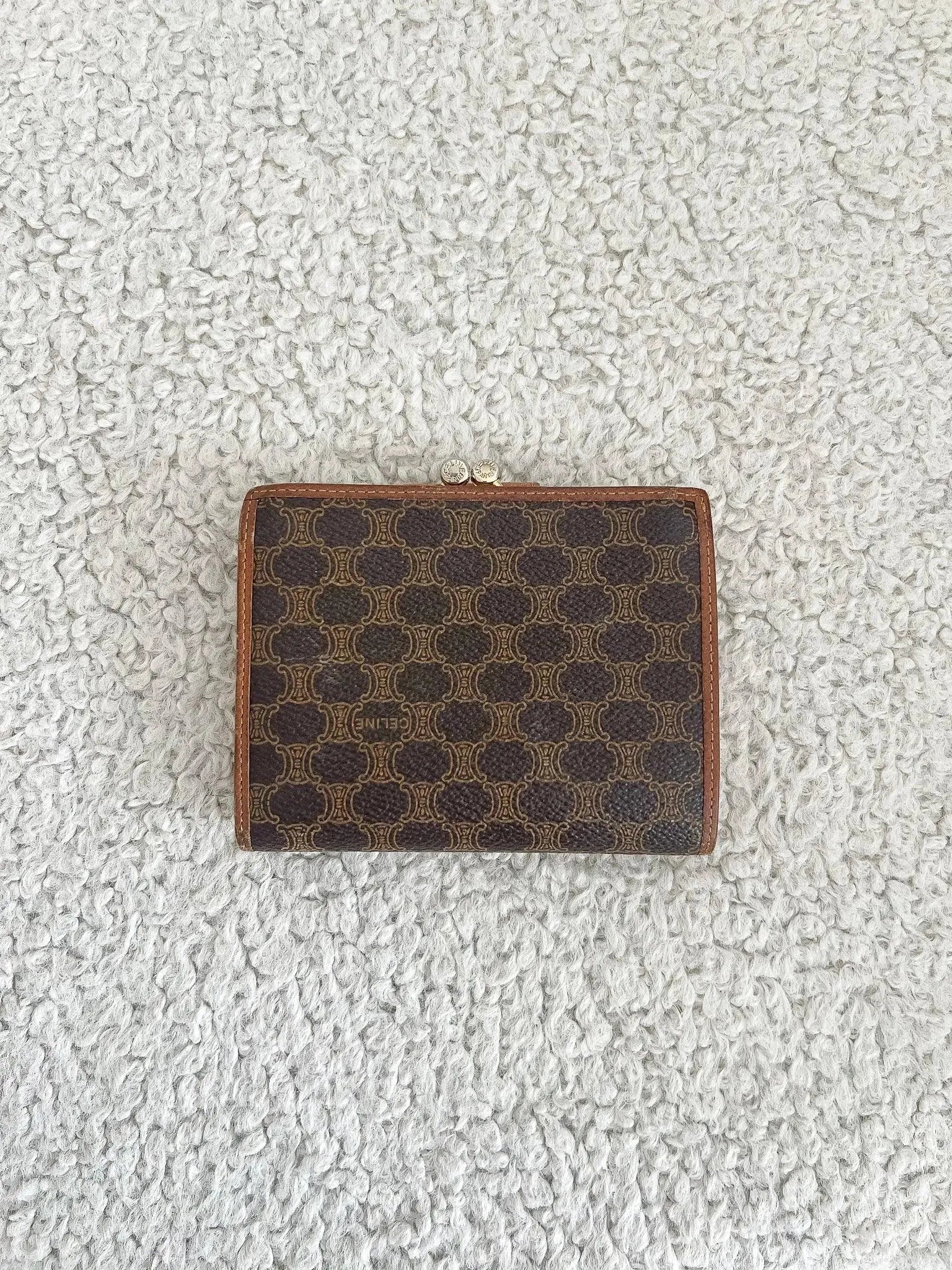 Celine - Portefeuille Triomphe Marron - Atelier Victor Paris - Vintage Watch Shop Dubai
