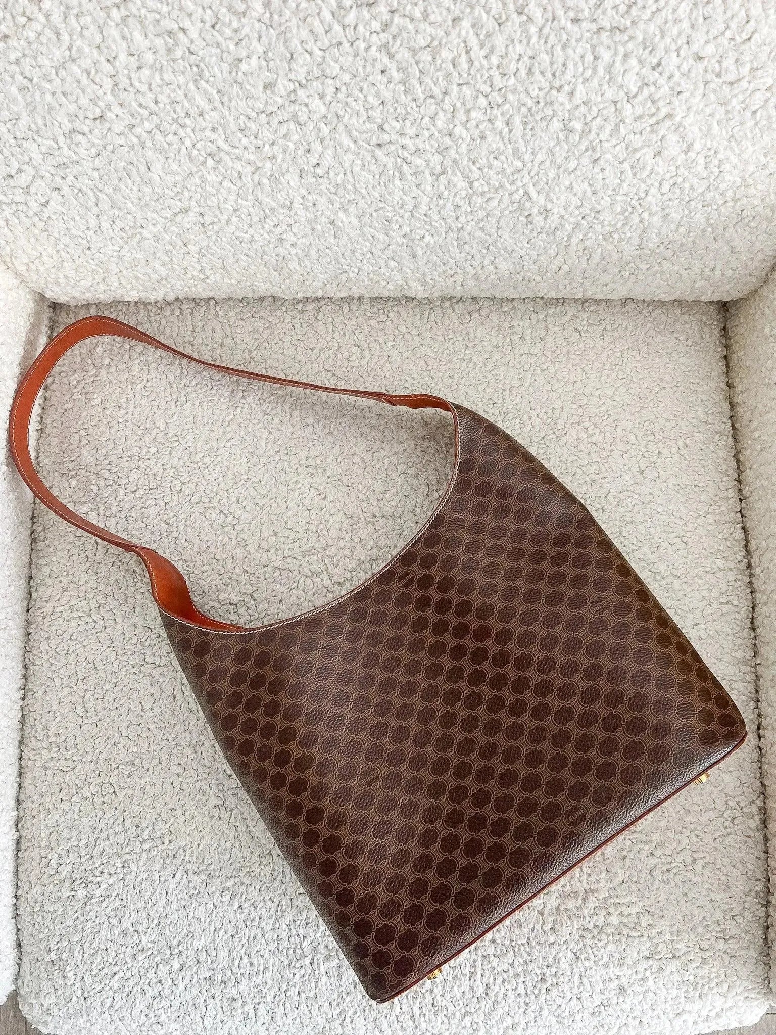 Celine - Sac à main Cabas en Toile Triomphe - Atelier Victor Paris - Vintage Watch Shop Dubai