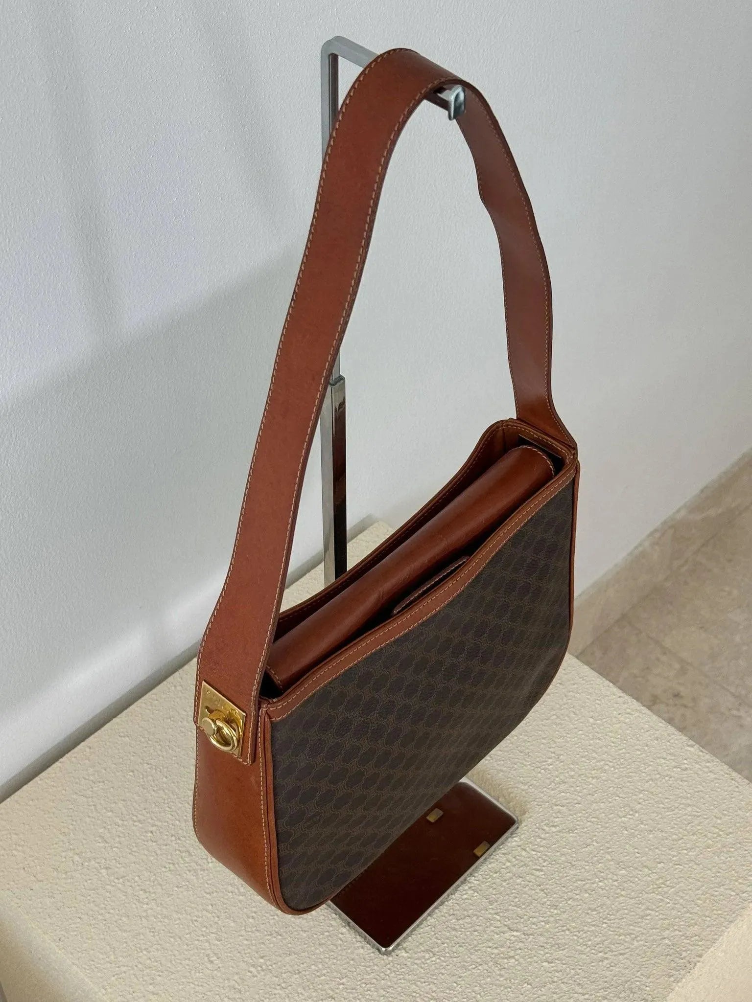 Celine - Sac à main Toile Triomphe - Atelier Victor Paris - Vintage Watch Shop Dubai