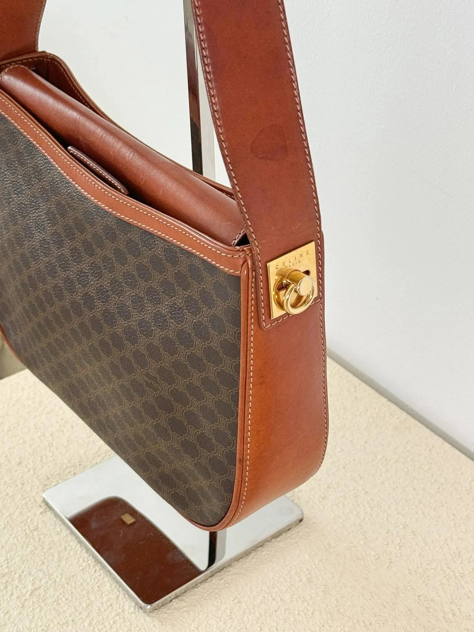 Celine - Sac à main Toile Triomphe - Atelier Victor Paris - Vintage Watch Shop Dubai