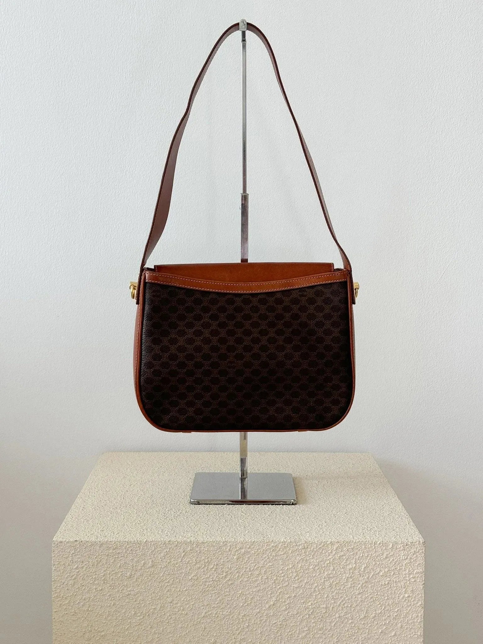 Celine - Sac à main Toile Triomphe - Atelier Victor Paris - Vintage Watch Shop Dubai