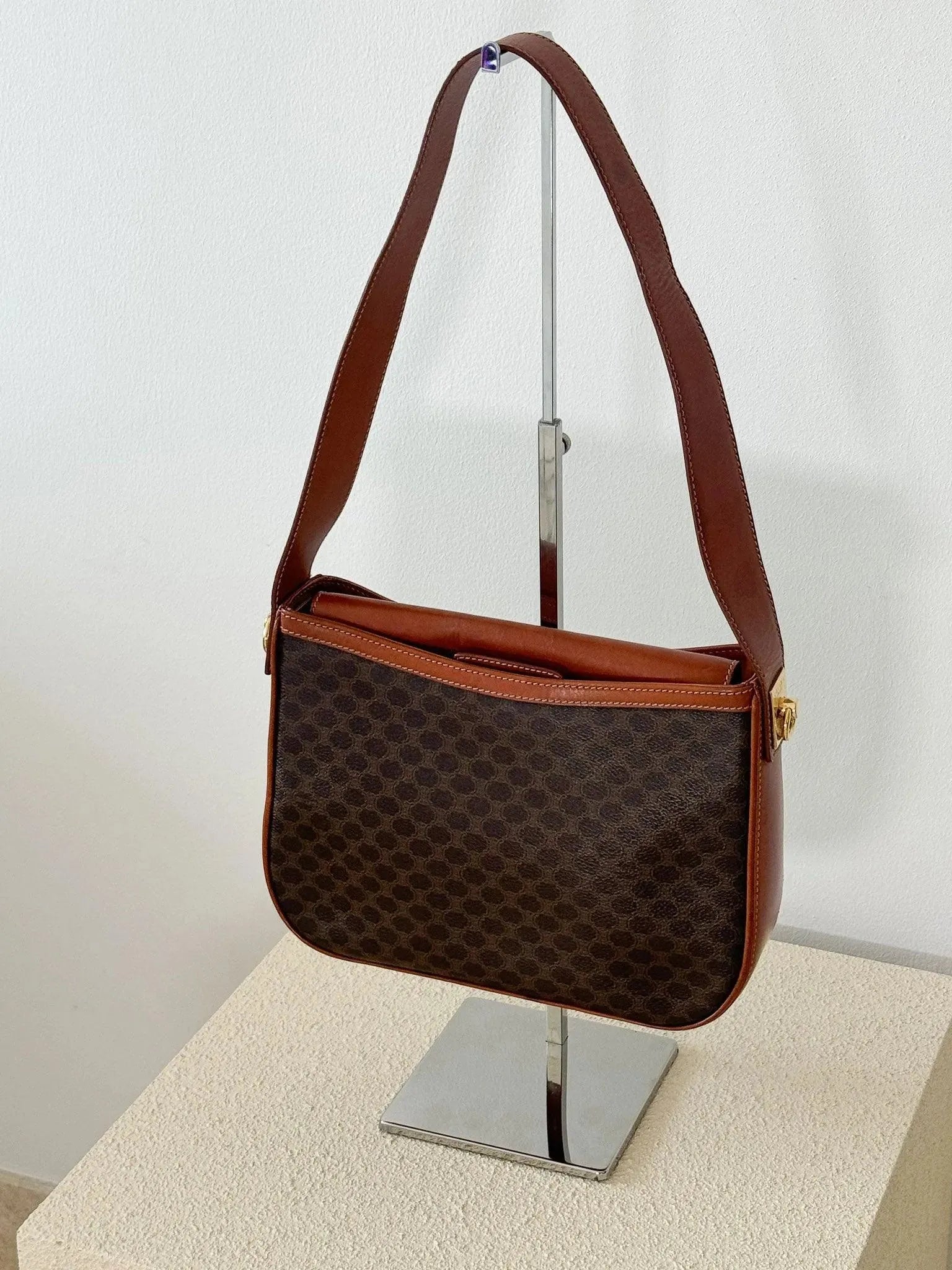 Celine - Sac à main Toile Triomphe - Atelier Victor Paris - Vintage Watch Shop Dubai