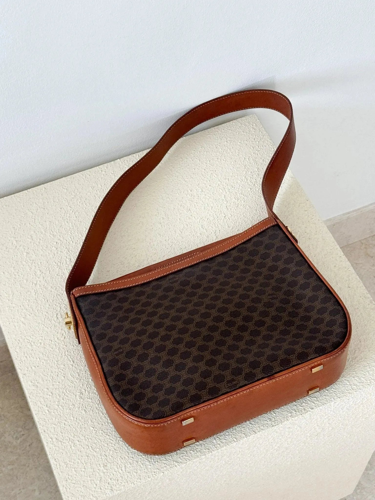 Celine - Sac à main Toile Triomphe - Atelier Victor Paris - Vintage Watch Shop Dubai