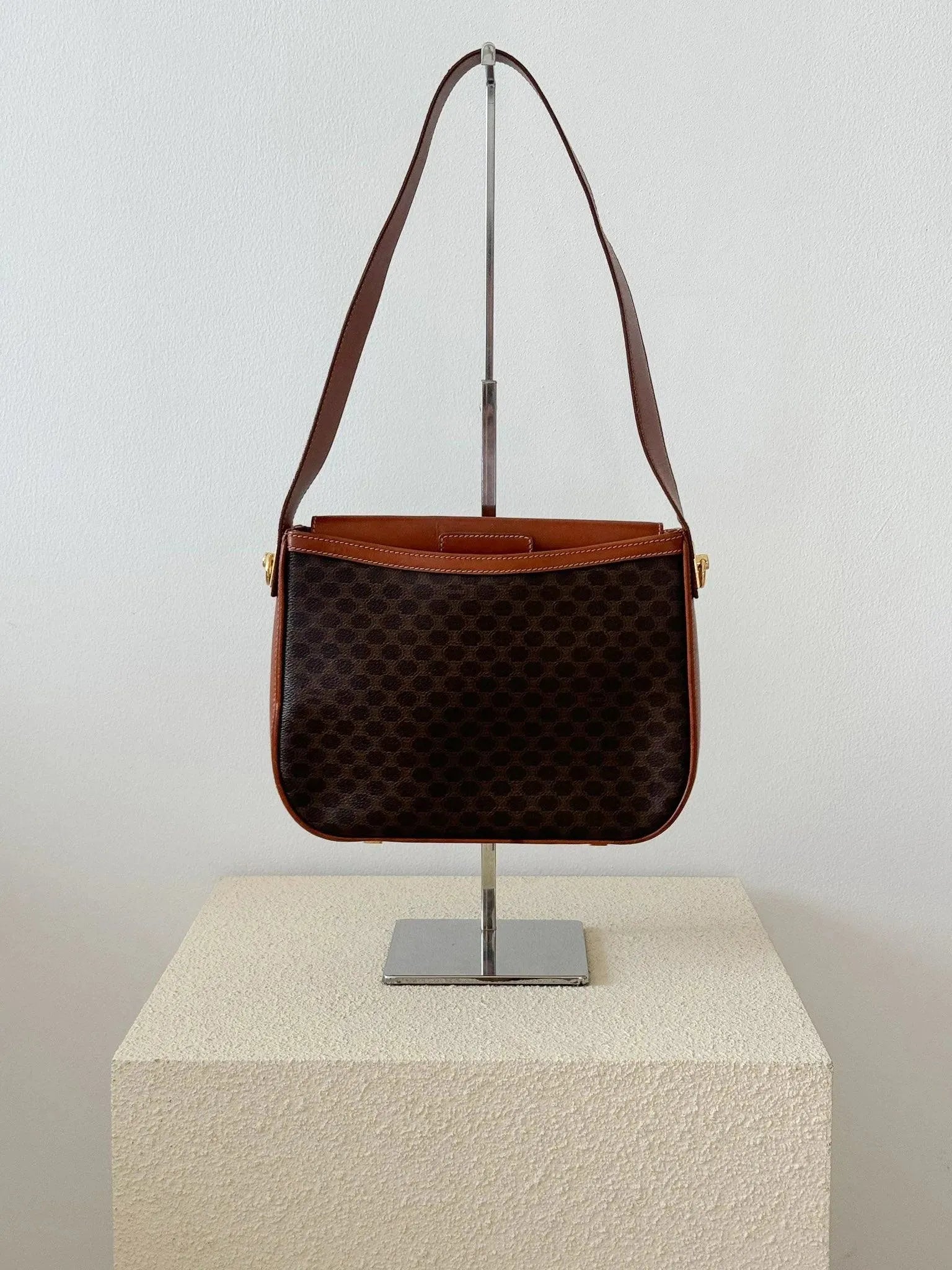 Celine - Sac à main Toile Triomphe - Atelier Victor Paris - Vintage Watch Shop Dubai