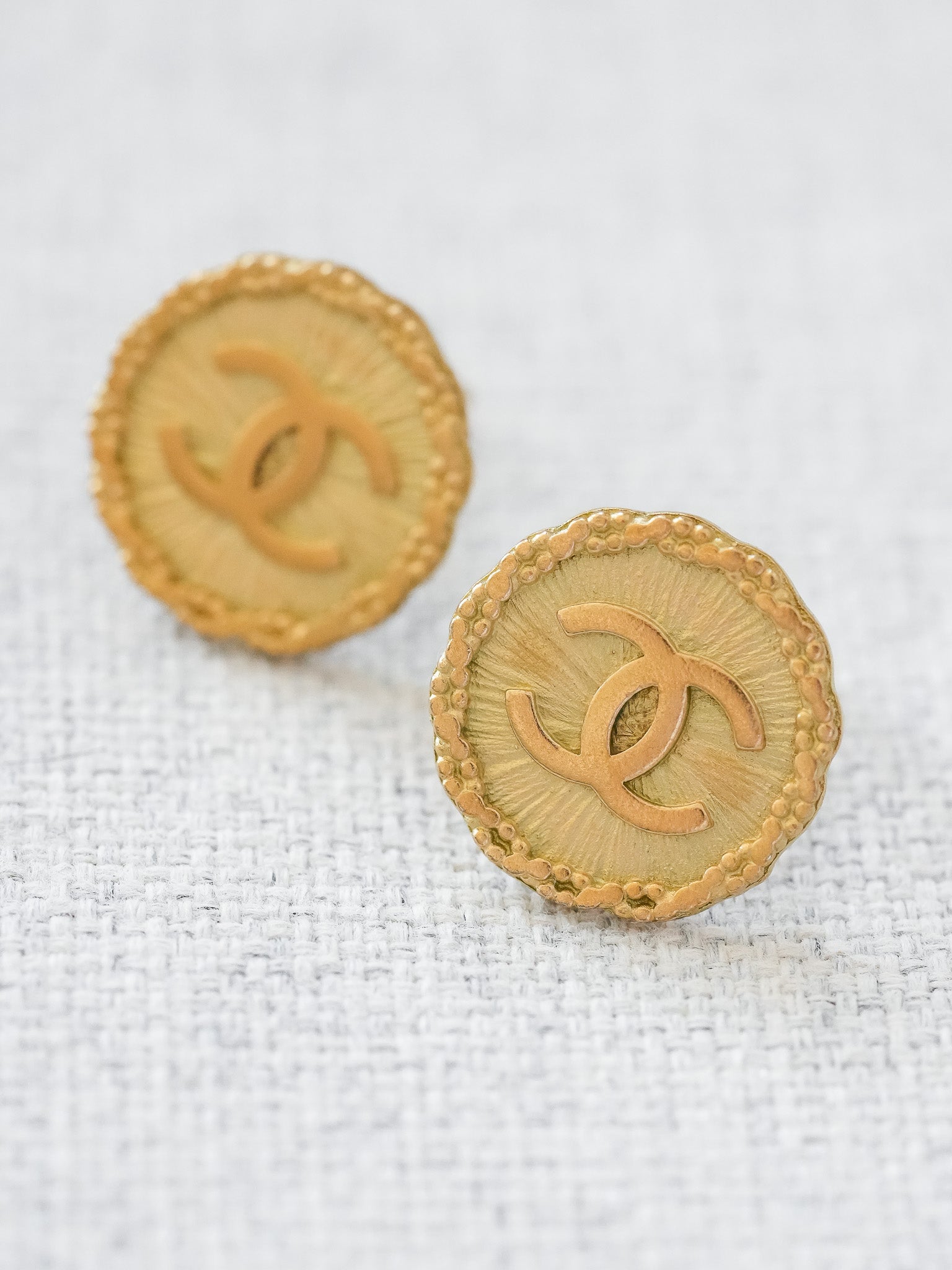Chanel - Boucles d'oreilles Large CC - Atelier Victor - Vintage Watch Shop