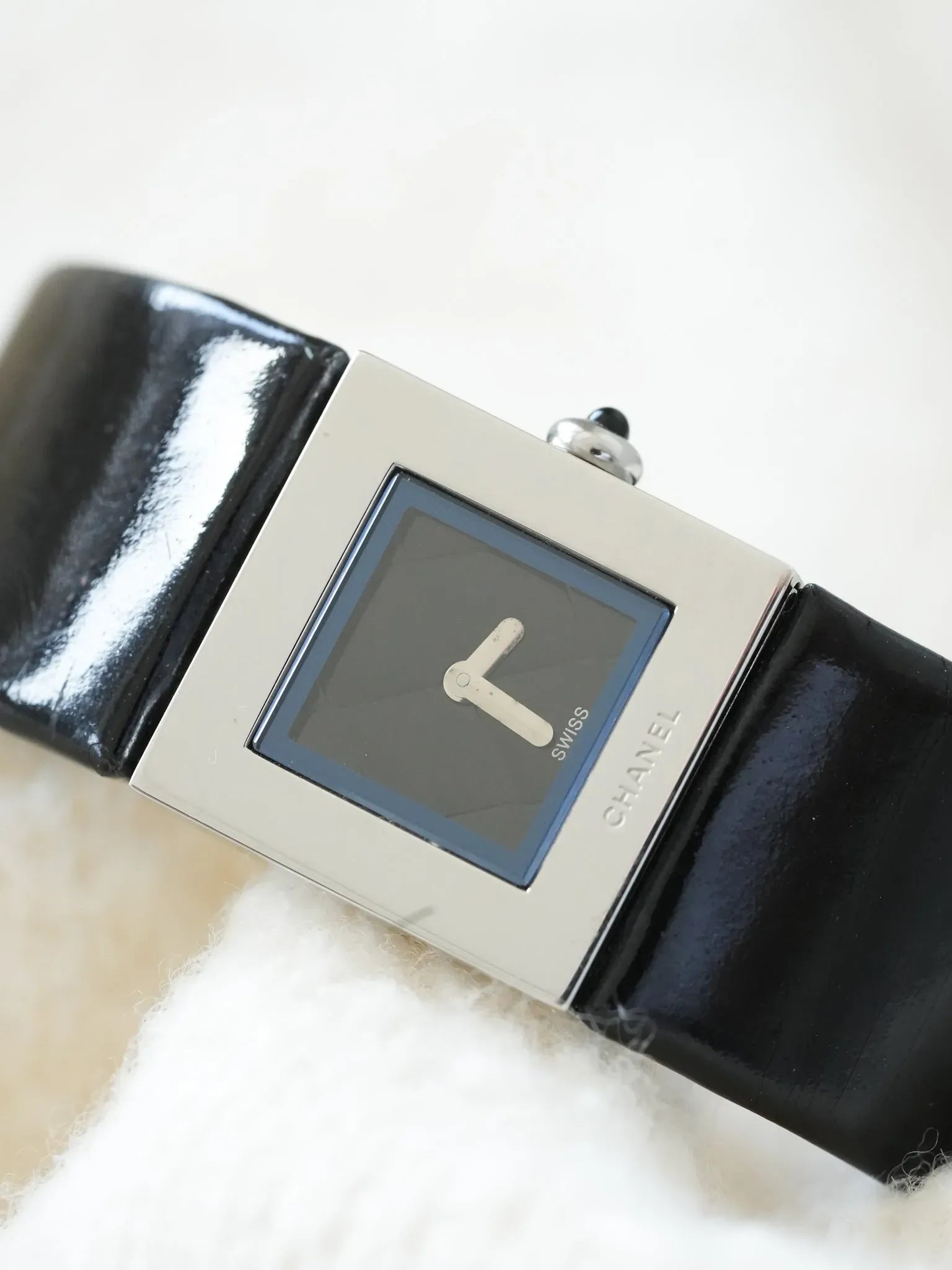 Chanel - Dress Watch Cadran Matelassé Noir - 1990s - Atelier Victor