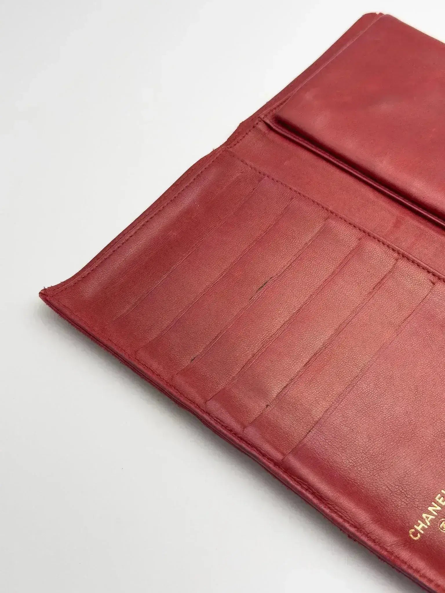 Chanel - Grand Portefeuille Rouge - Atelier Victor
