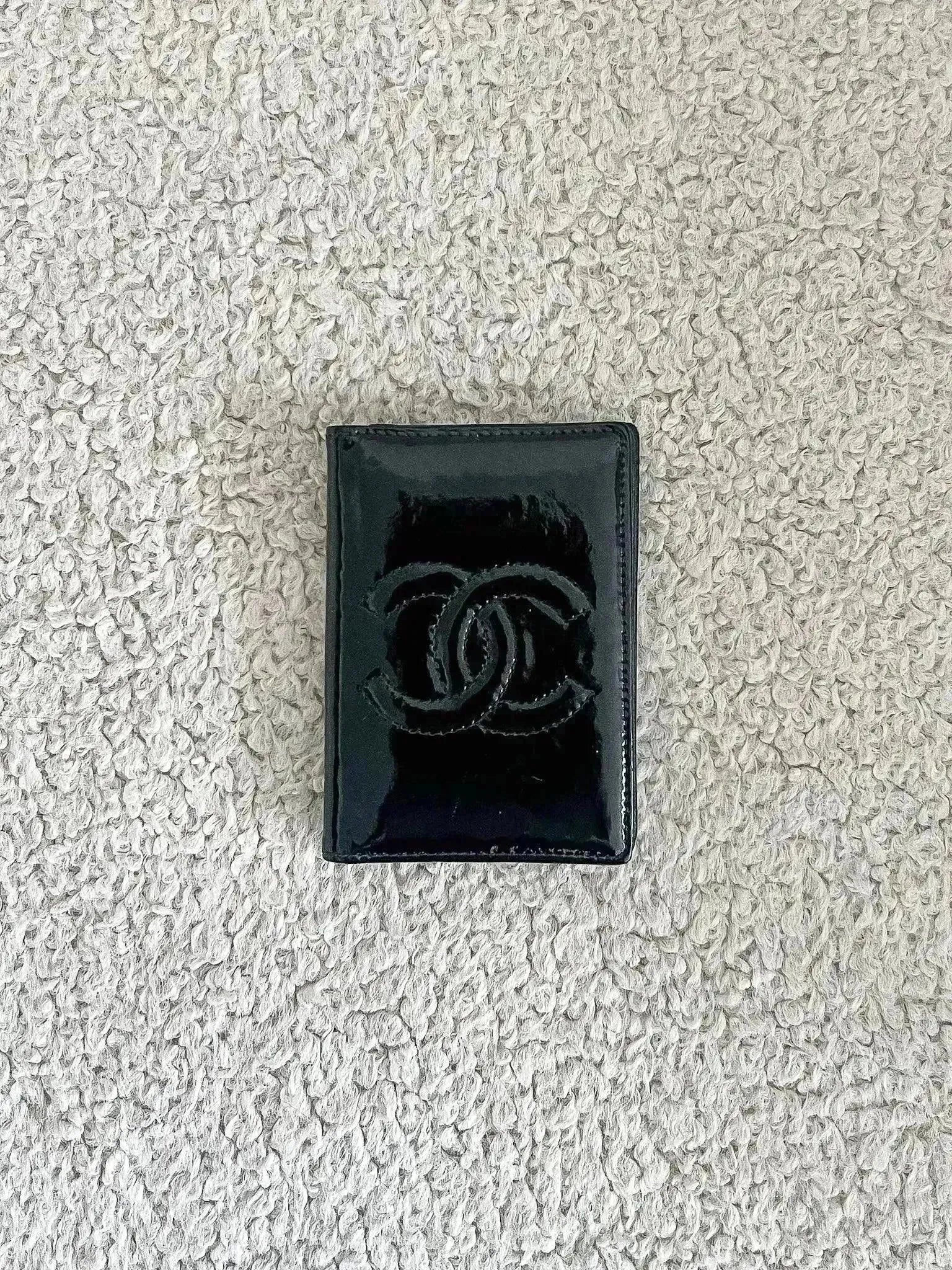 Chanel - Porte-cartes Cuir Verni Noir - Atelier Victor