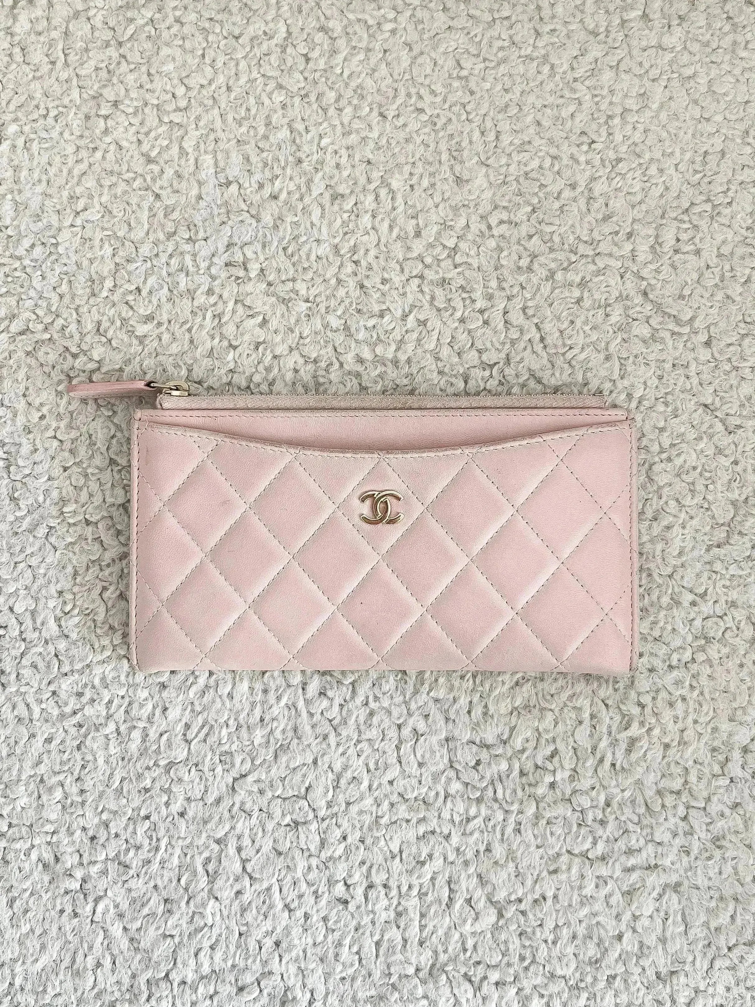 Chanel - Portefeuille Rose avec Métal Doré - Atelier Victor