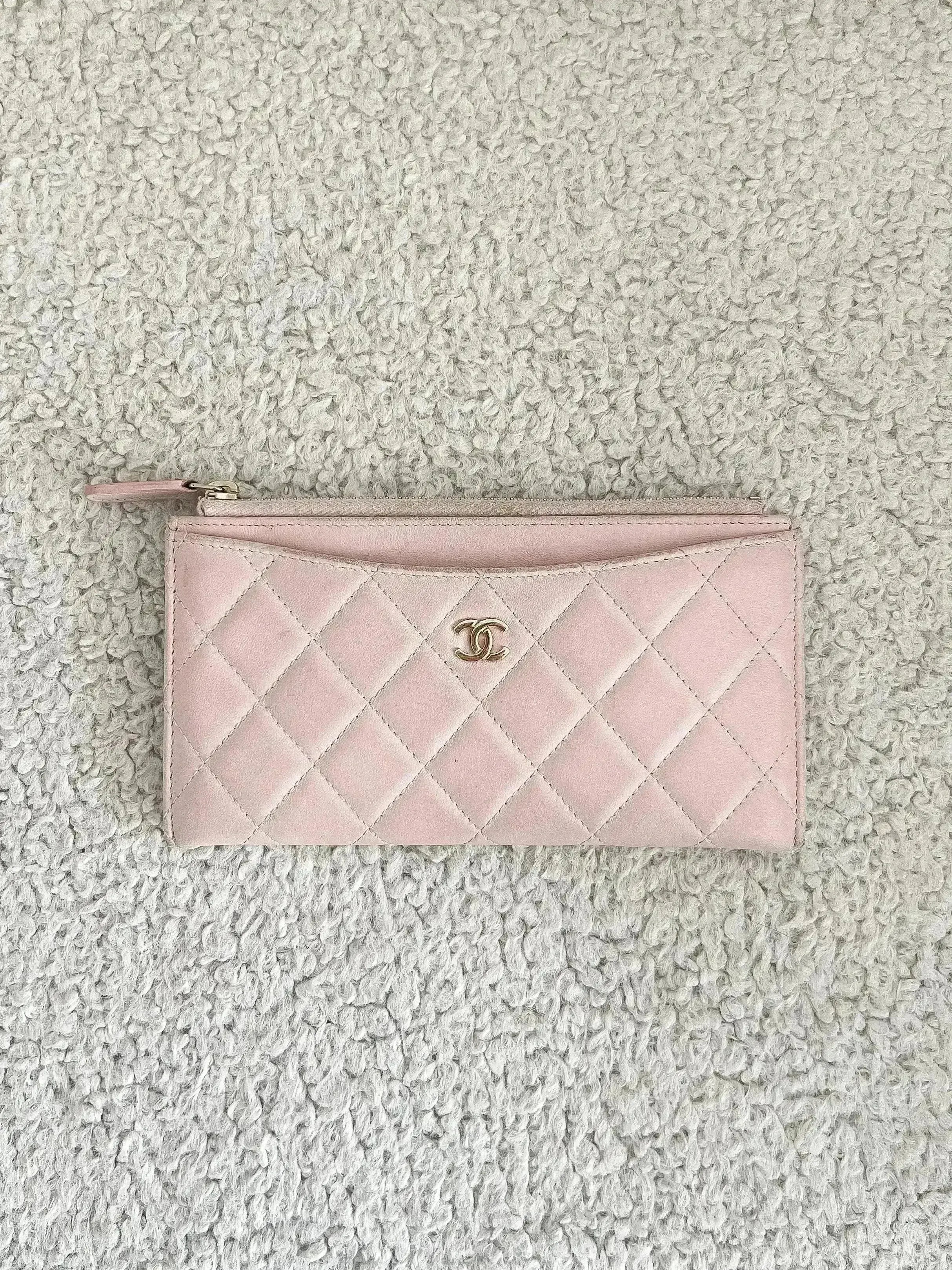 Chanel - Portefeuille Rose avec Métal Doré - Atelier Victor