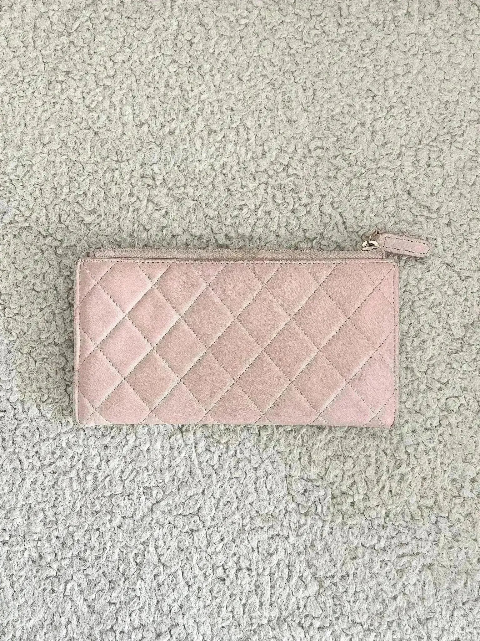 Chanel - Portefeuille Rose avec Métal Doré - Atelier Victor