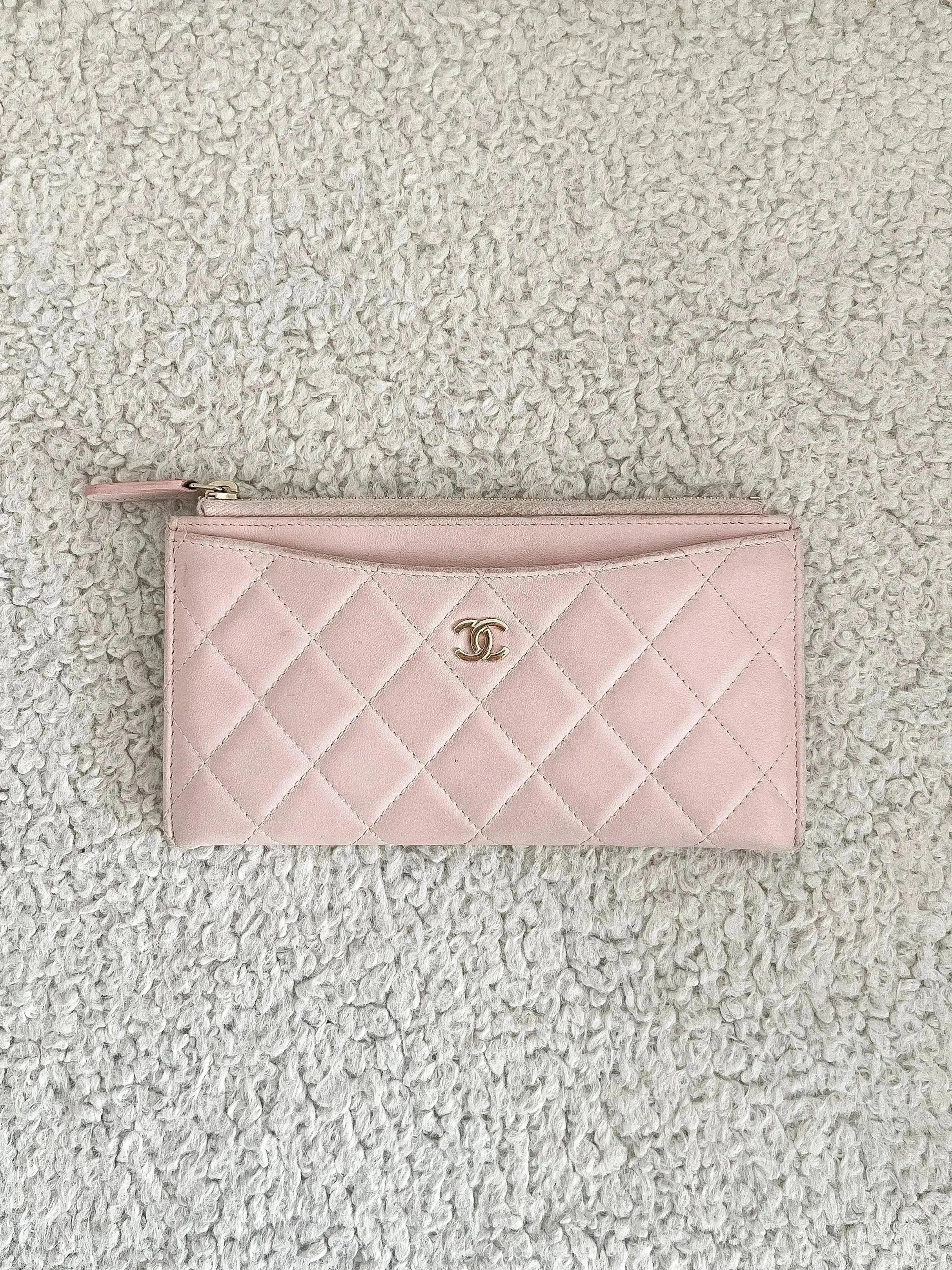 Chanel - Portefeuille Rose avec Métal Doré - Atelier Victor