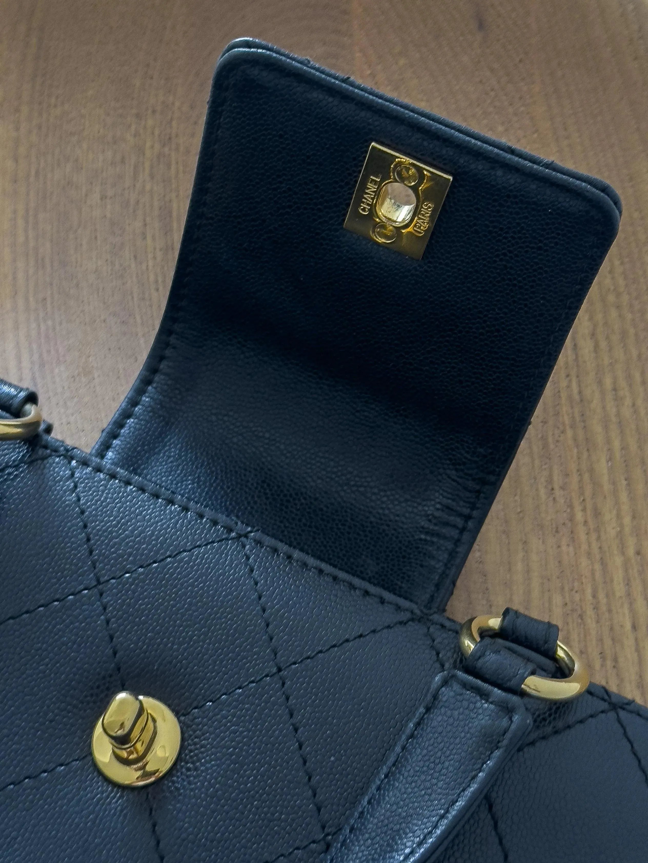 Chanel - Sac à main cuir matelassé - Atelier Victor - Vintage Shop