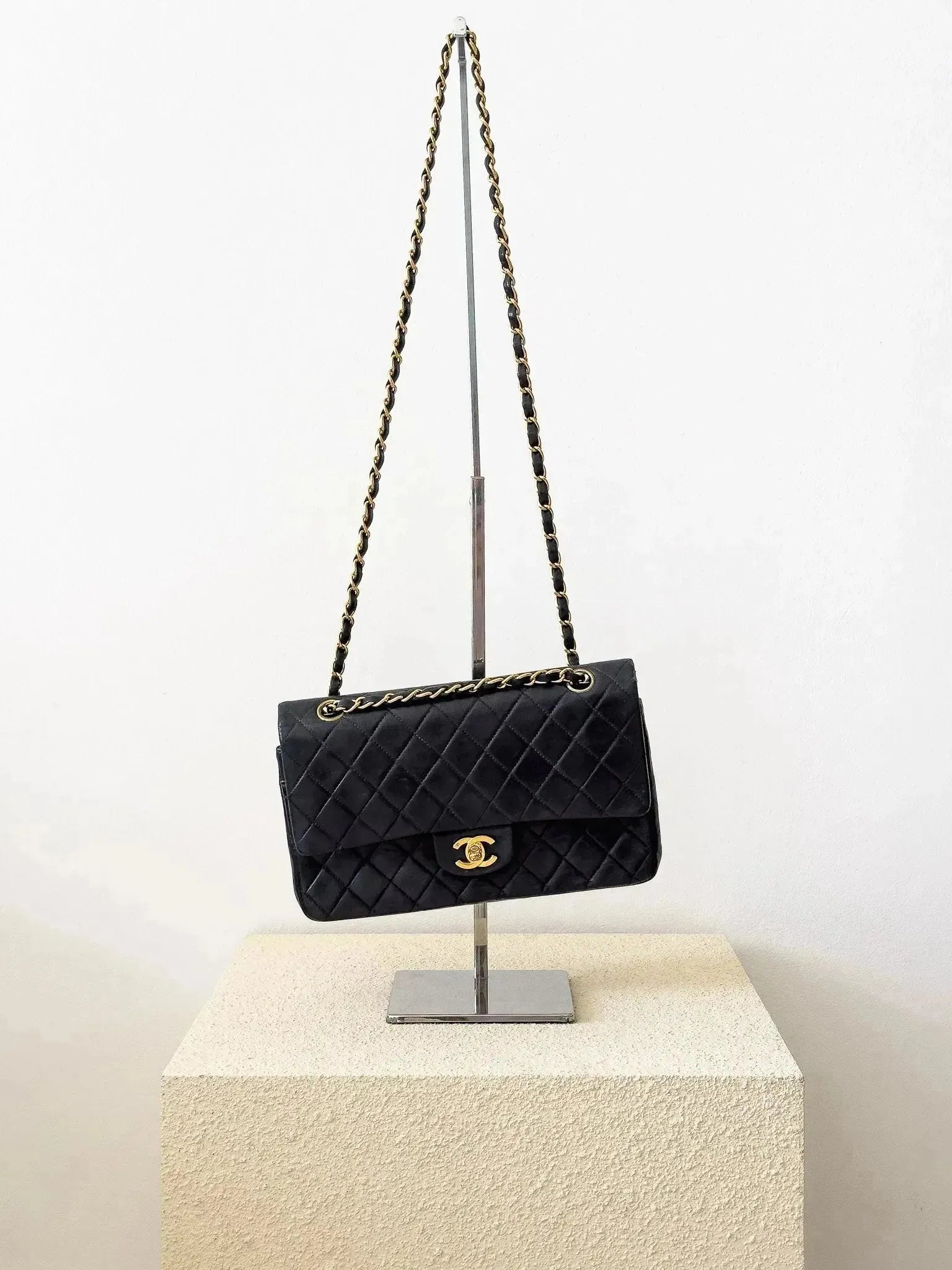 Chanel - Sac à main timeless vintage / classique en cuir - Atelier Victor - Vintage Shop