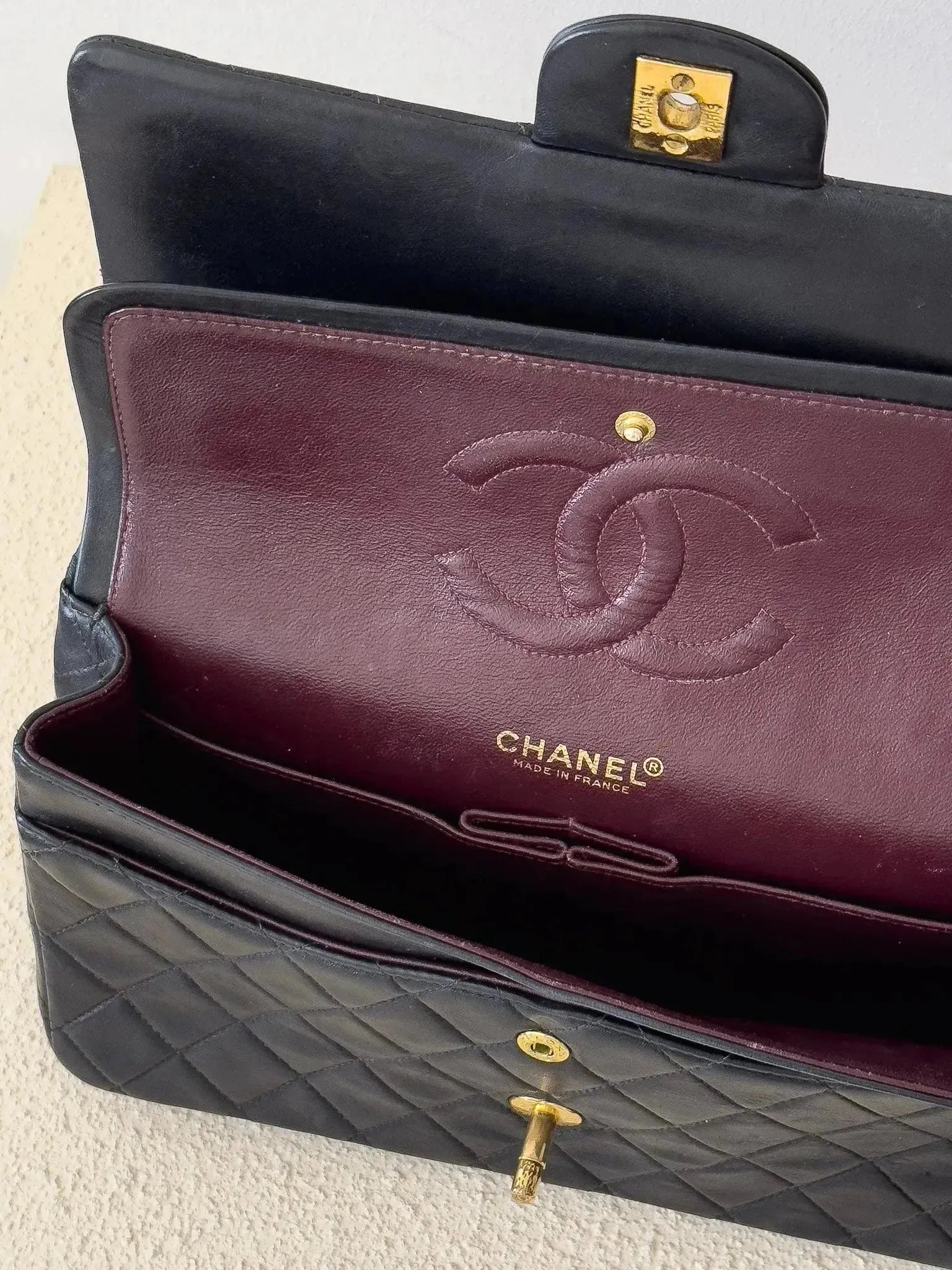 Chanel - Sac à main timeless vintage / classique en cuir - Atelier Victor - Vintage Shop