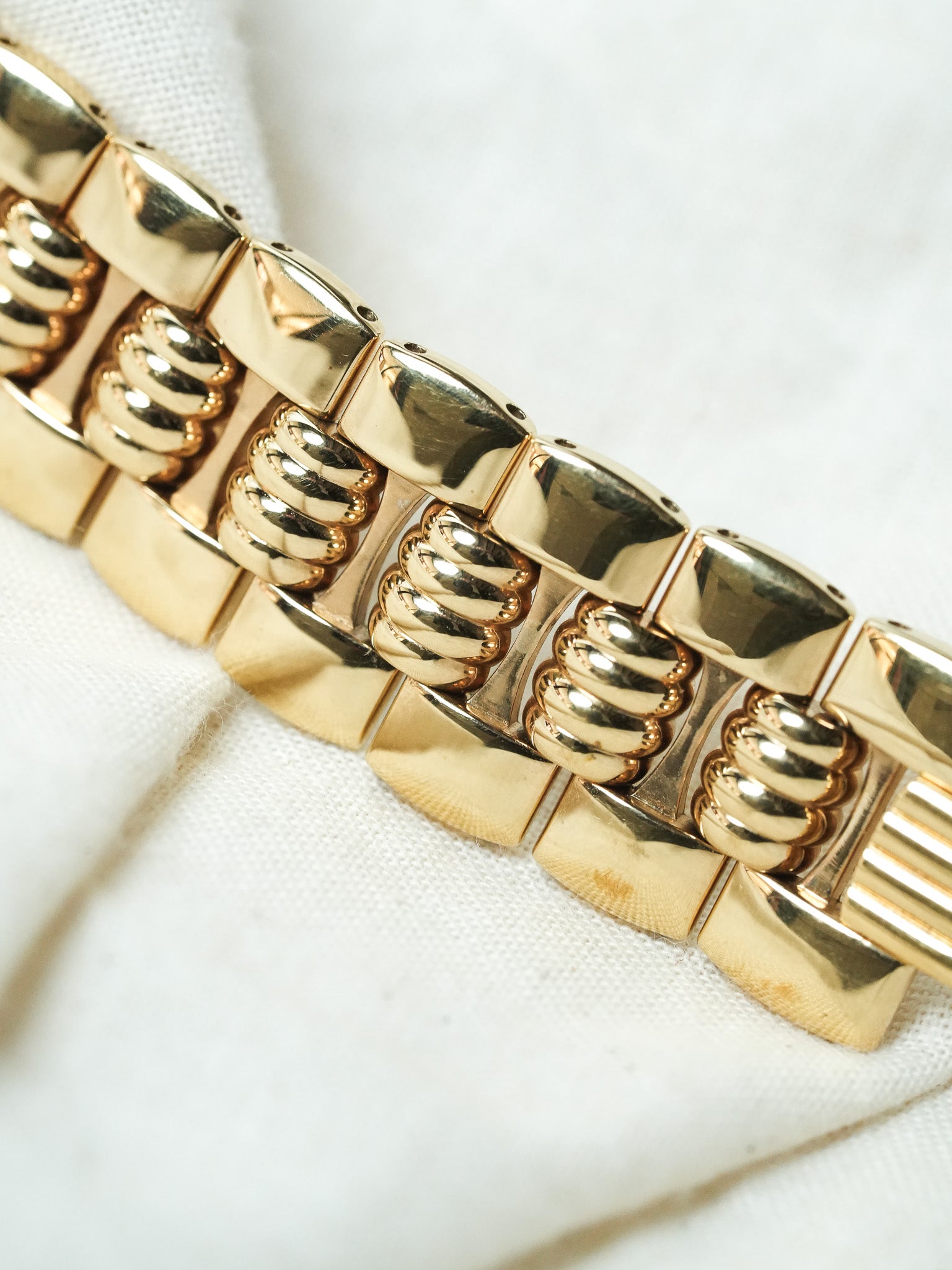 Christian Dior Paris - Octogonal Or 32mm - 1990s - Atelier Victor - Vintage Shop