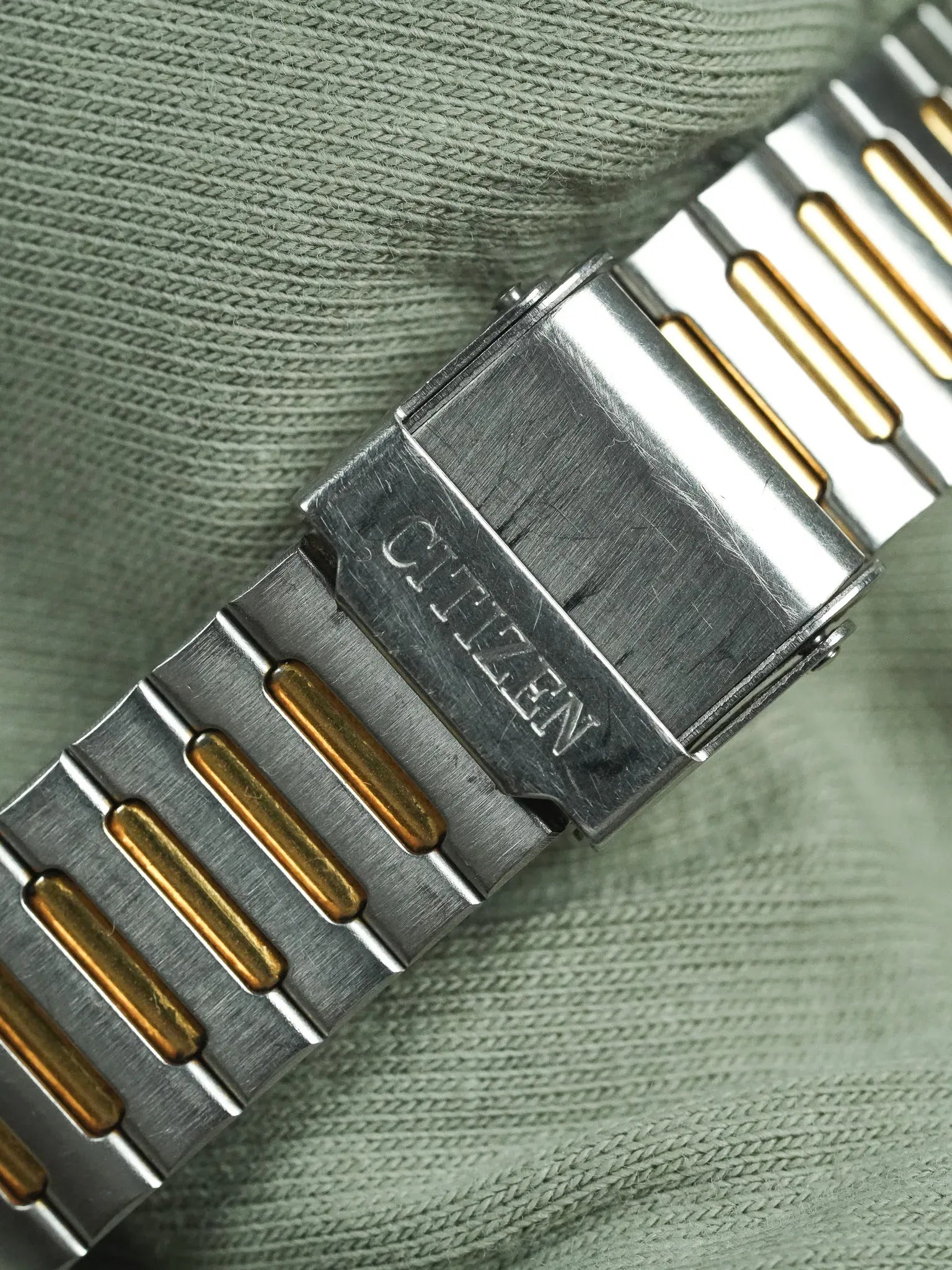 Citizen - Acier Or Bracelet Acier d'origine - 1998 - Atelier Victor - Vintage Shop
