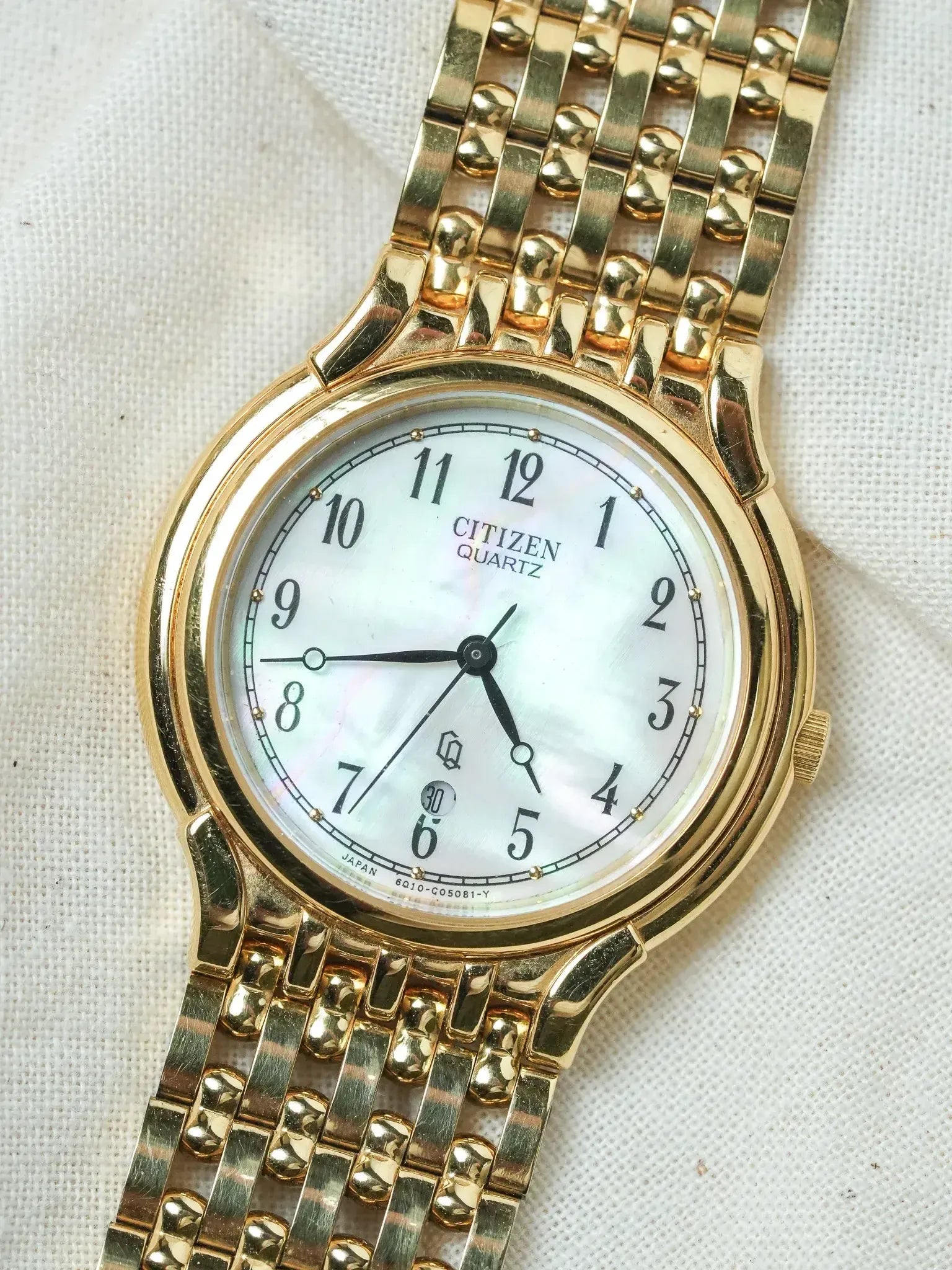 Citizen - Bracelet Maille Or Cadran nacre date - 1997 - Atelier Victor