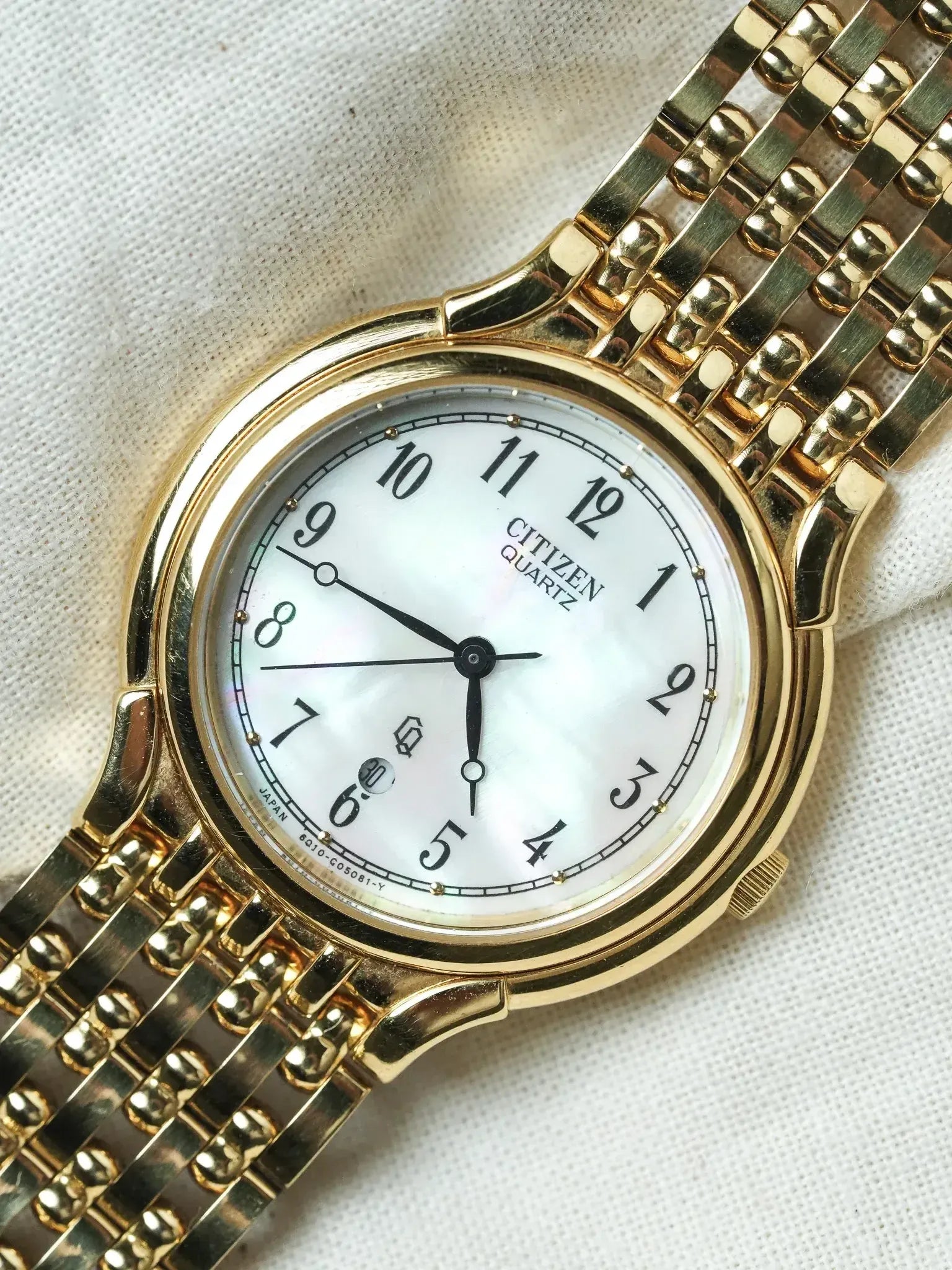 Citizen - Bracelet Maille Or Cadran nacre date - 1997 - Atelier Victor