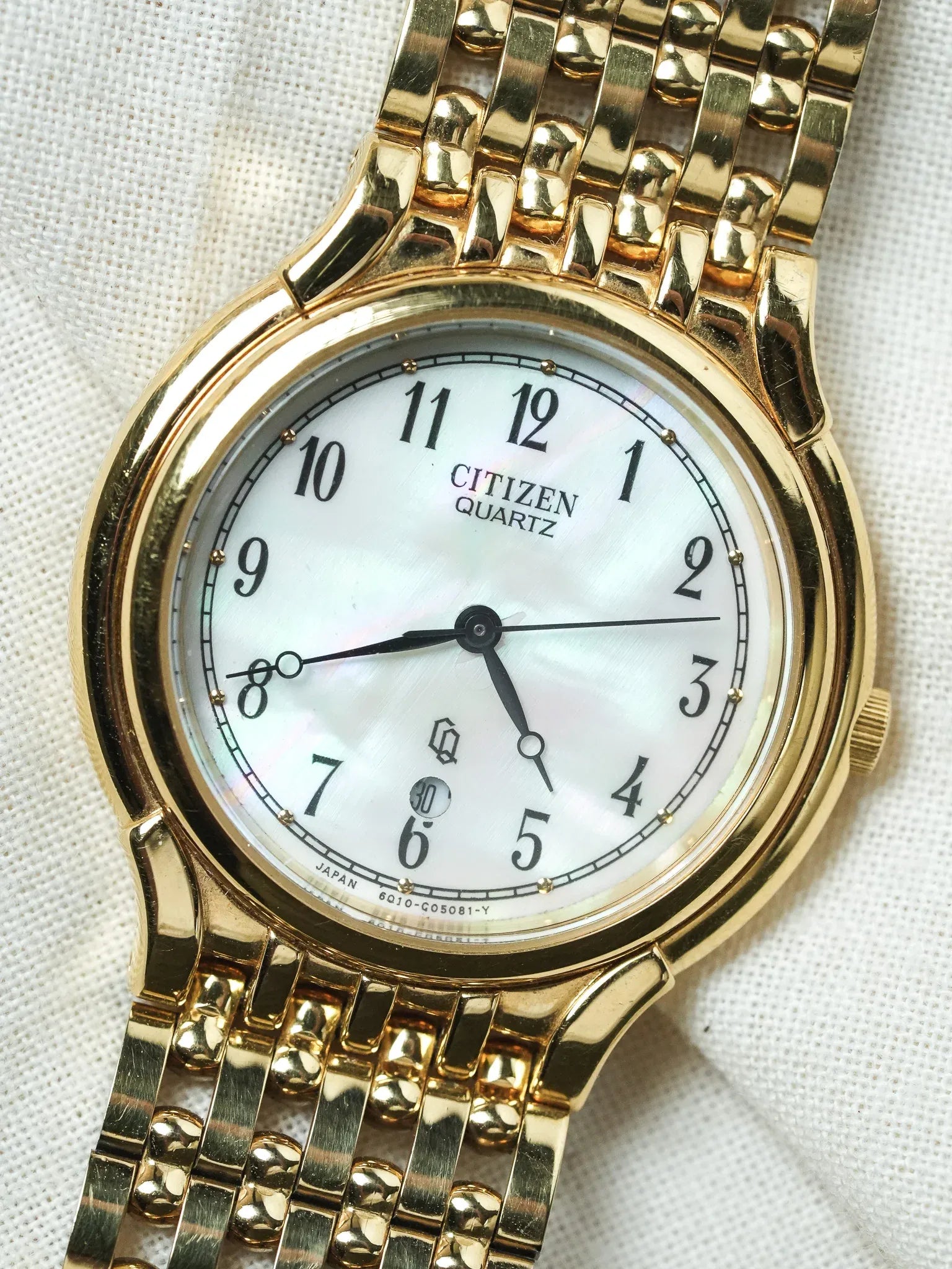 Citizen - Bracelet Maille Or Cadran nacre date - 1997 - Atelier Victor - Vintage Shop