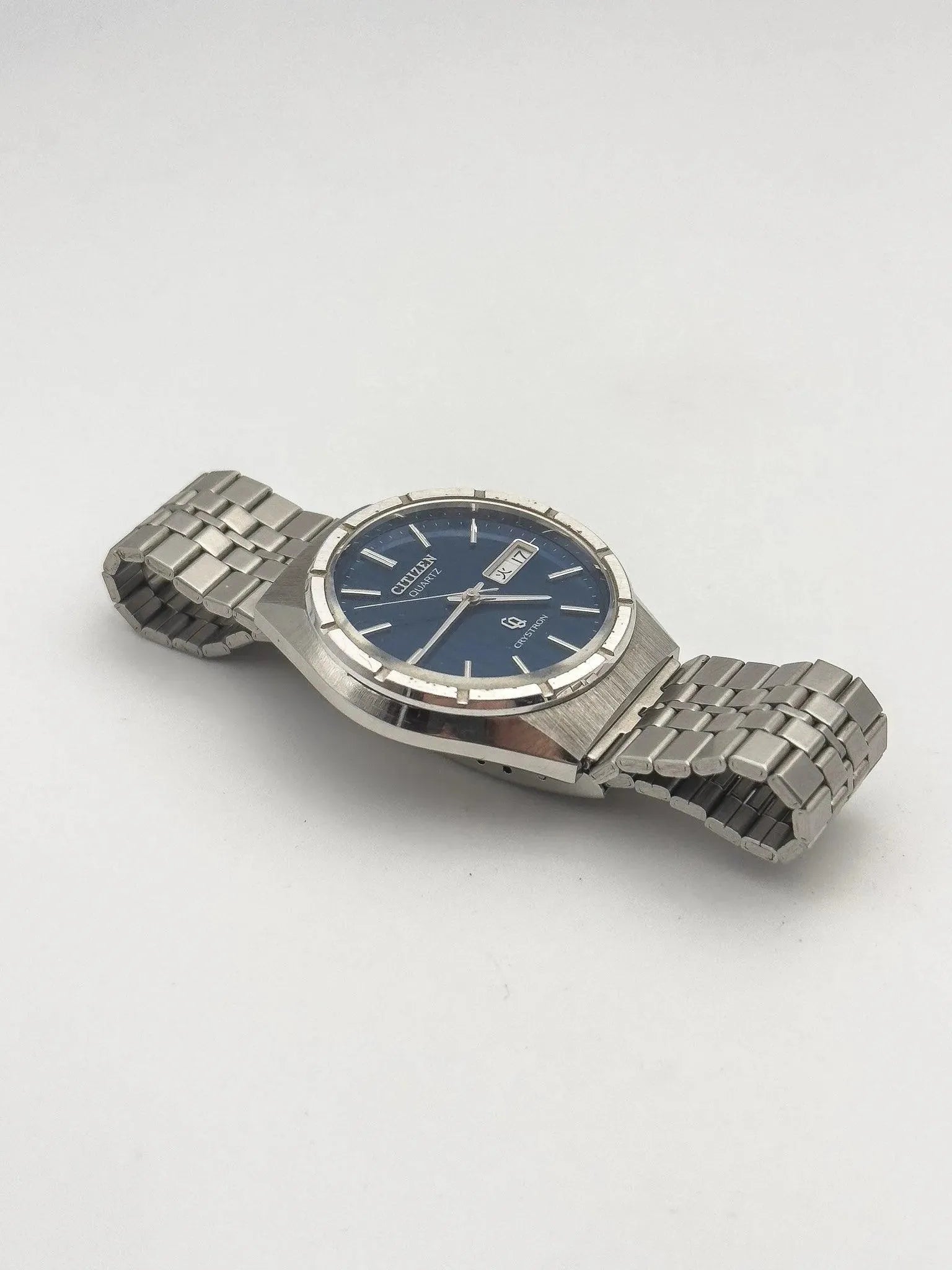 Citizen - Cryston Blue Dial - 1980s - Atelier Victor - Vintage Shop