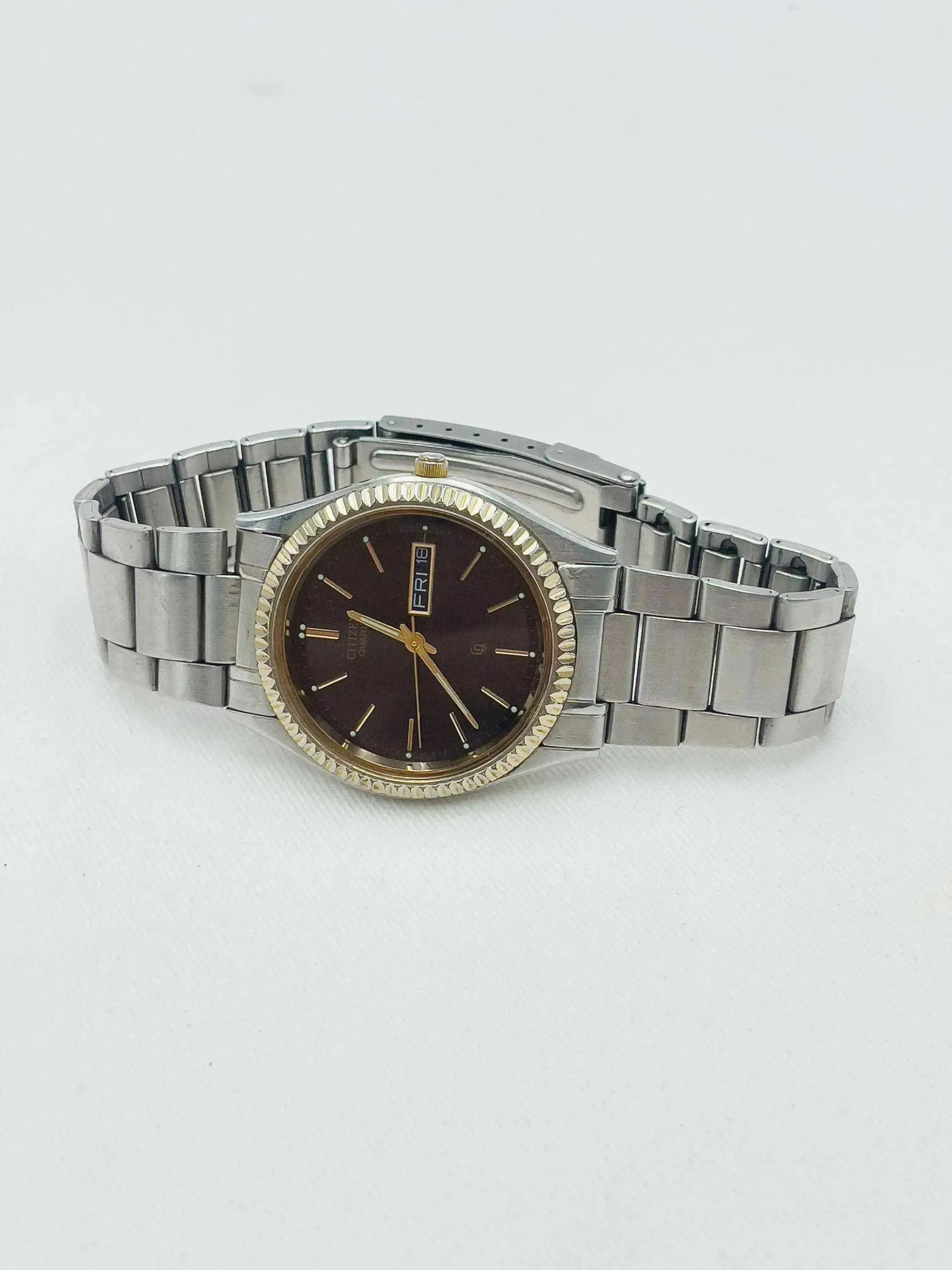 Citizen - Daydate Cadran noir Lunette cannelée - 1986 - Atelier Victor