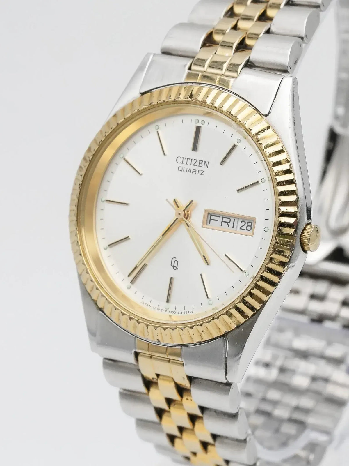 Citizen Quartz vintage watch with two-tone steel and gold bracelet, white dial, day-date display