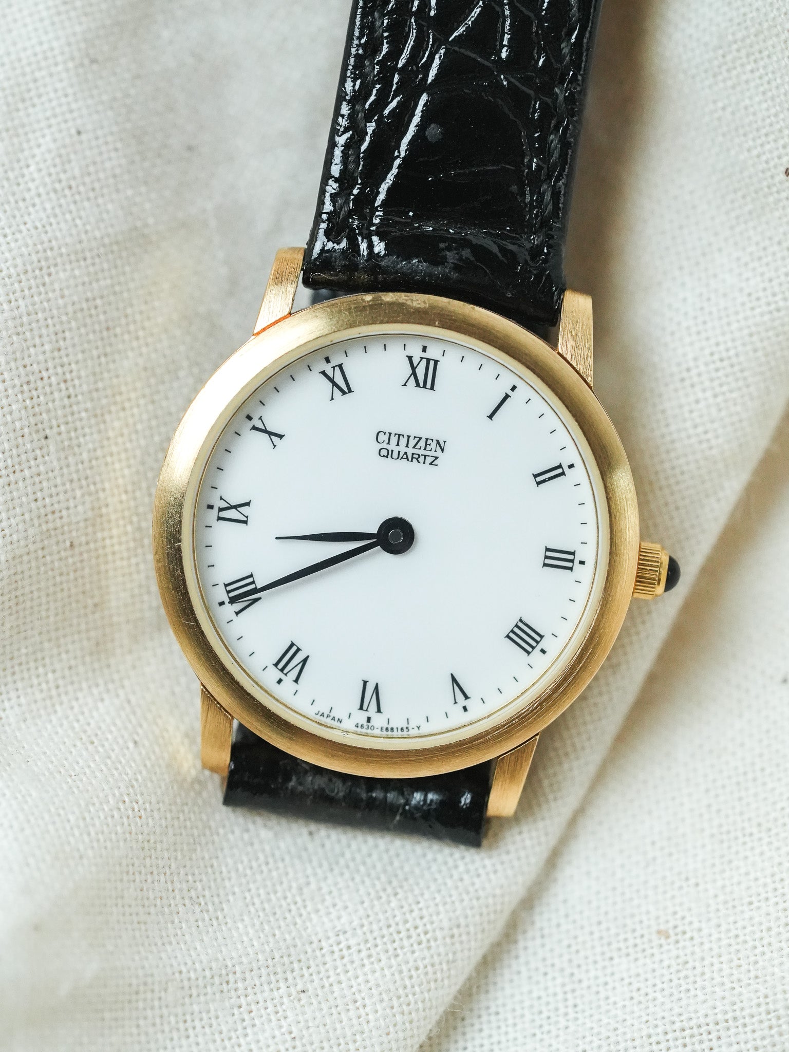 Citizen - Mini Montre habillée Cabochon Or Chiffres Romain - NOS - 1991 - Atelier Victor - Vintage Shop